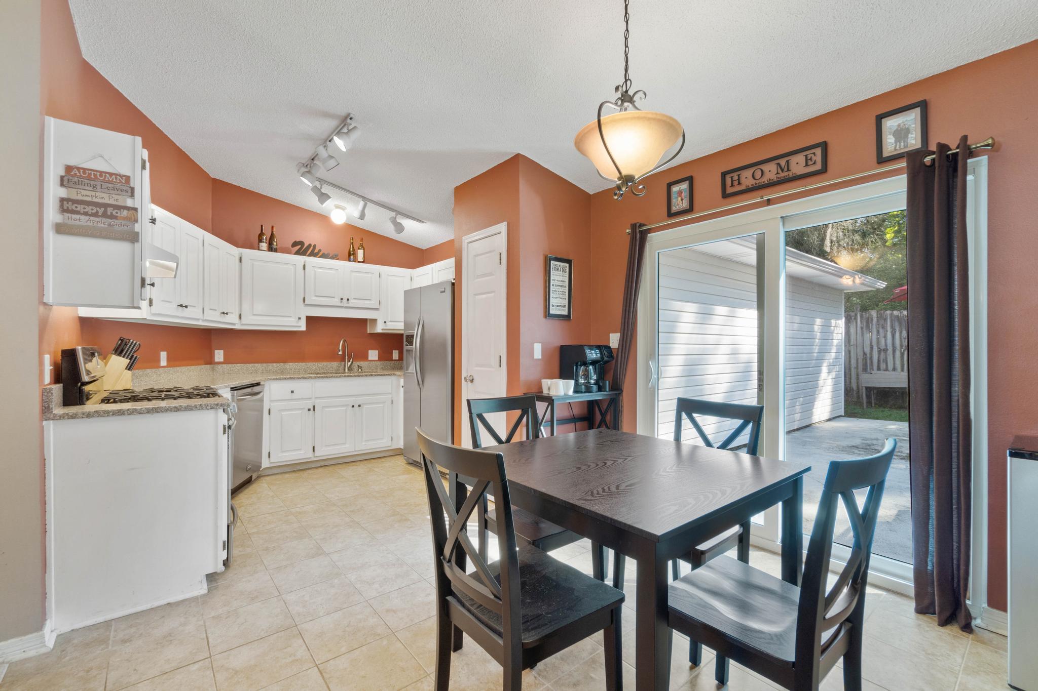 BENT TREE ESTATES - Residential