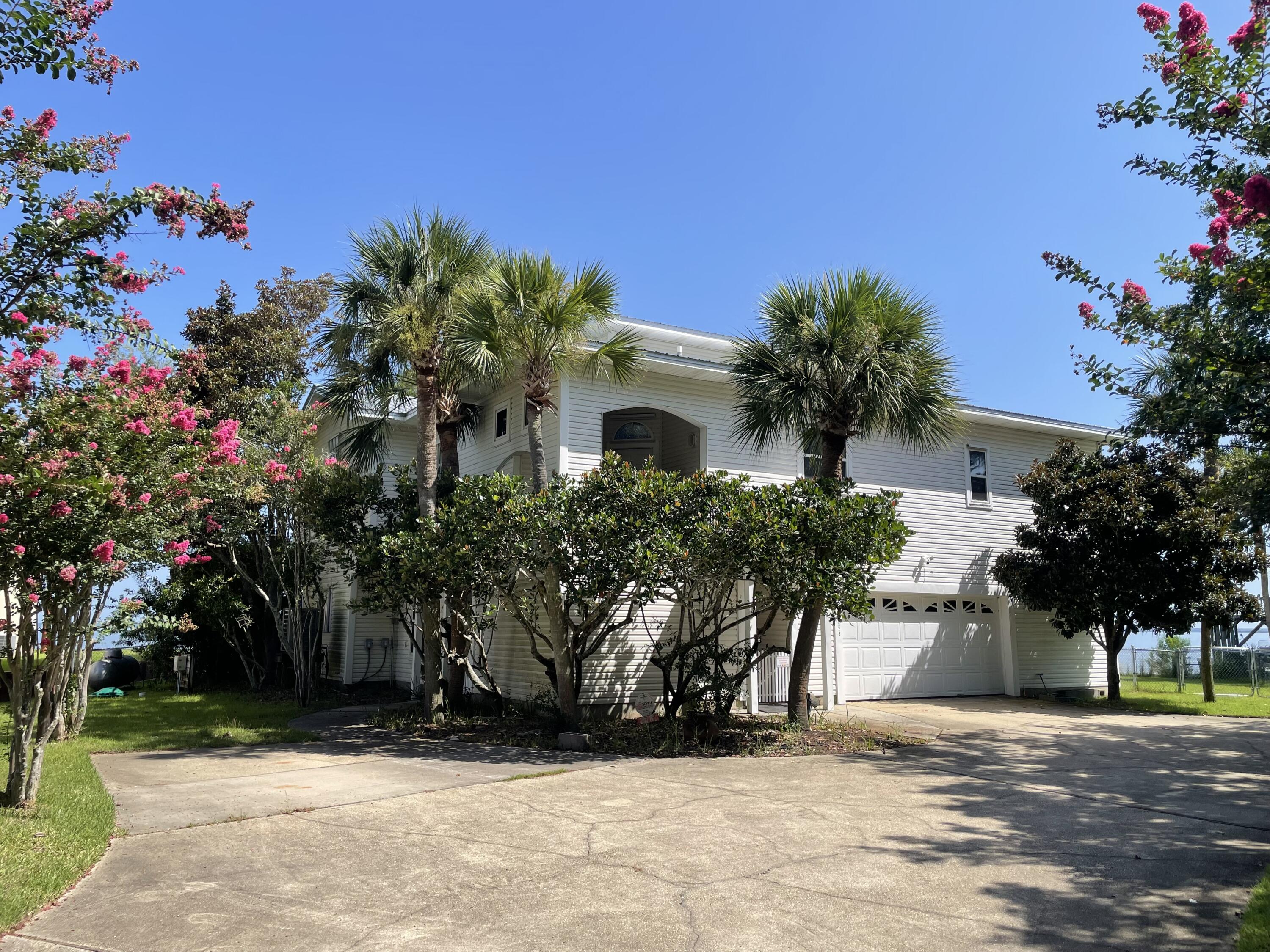 323 Bay Circle Drive