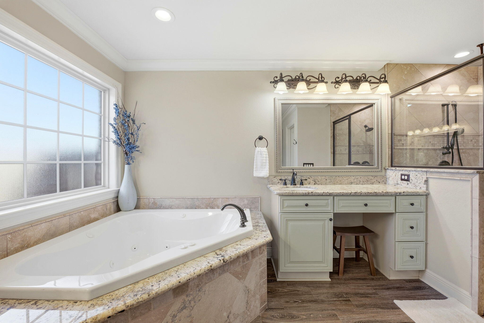 WOODLAWN HEIGHTS - Residential