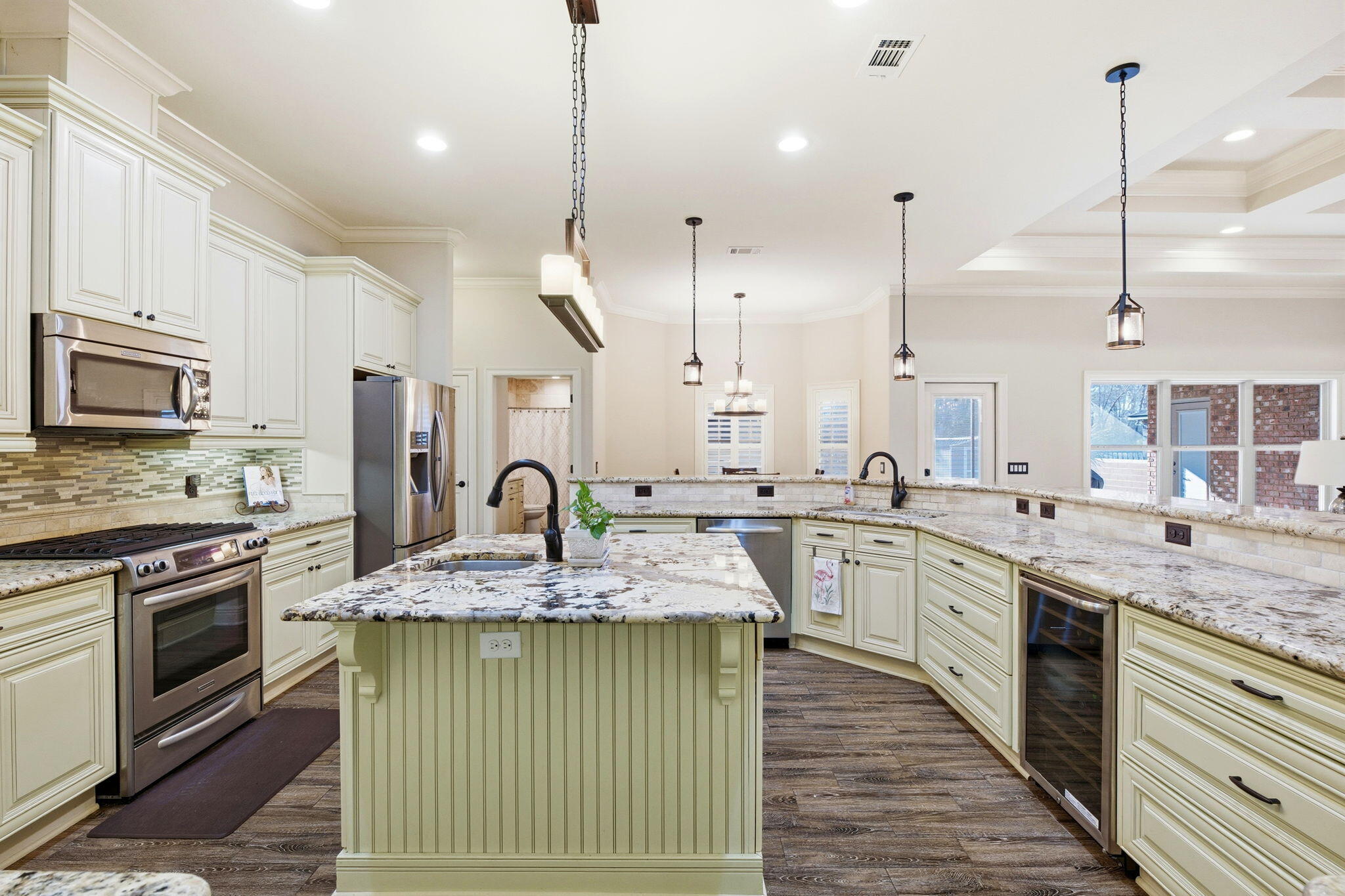 WOODLAWN HEIGHTS - Residential