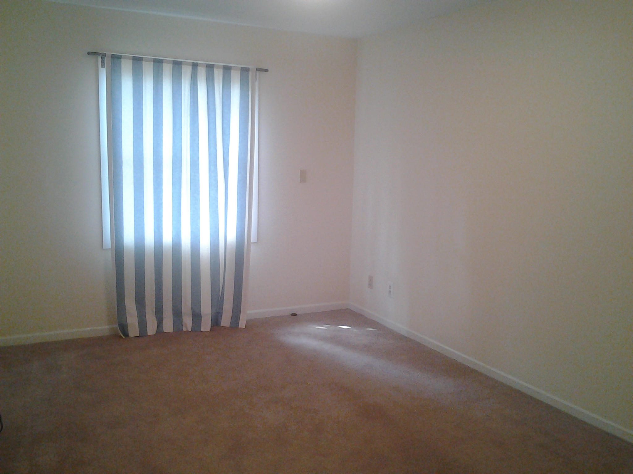 PINE RIDGE TRACE RE/SUB - Residential Lease