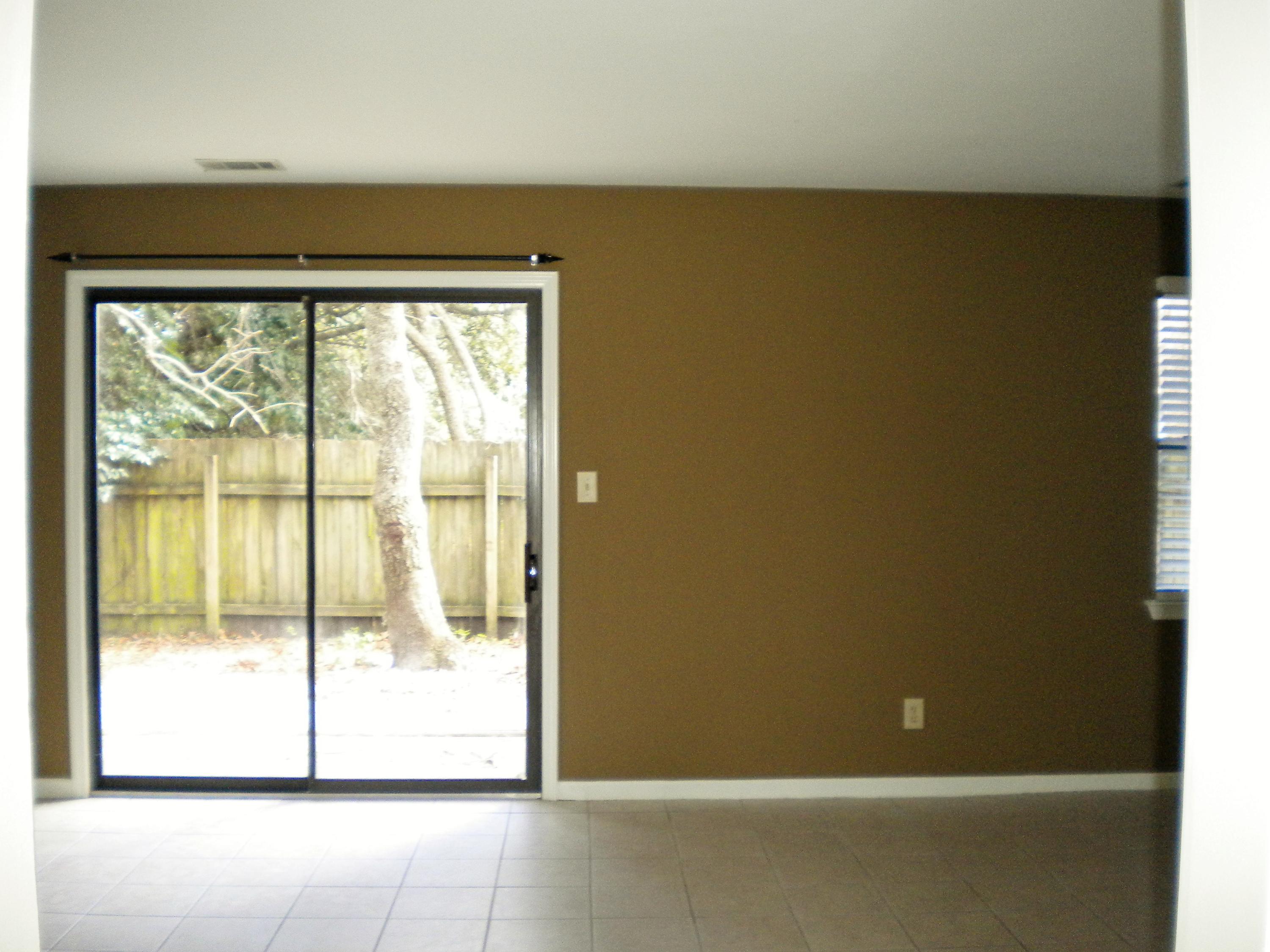 PINE RIDGE TRACE RE/SUB - Residential Lease