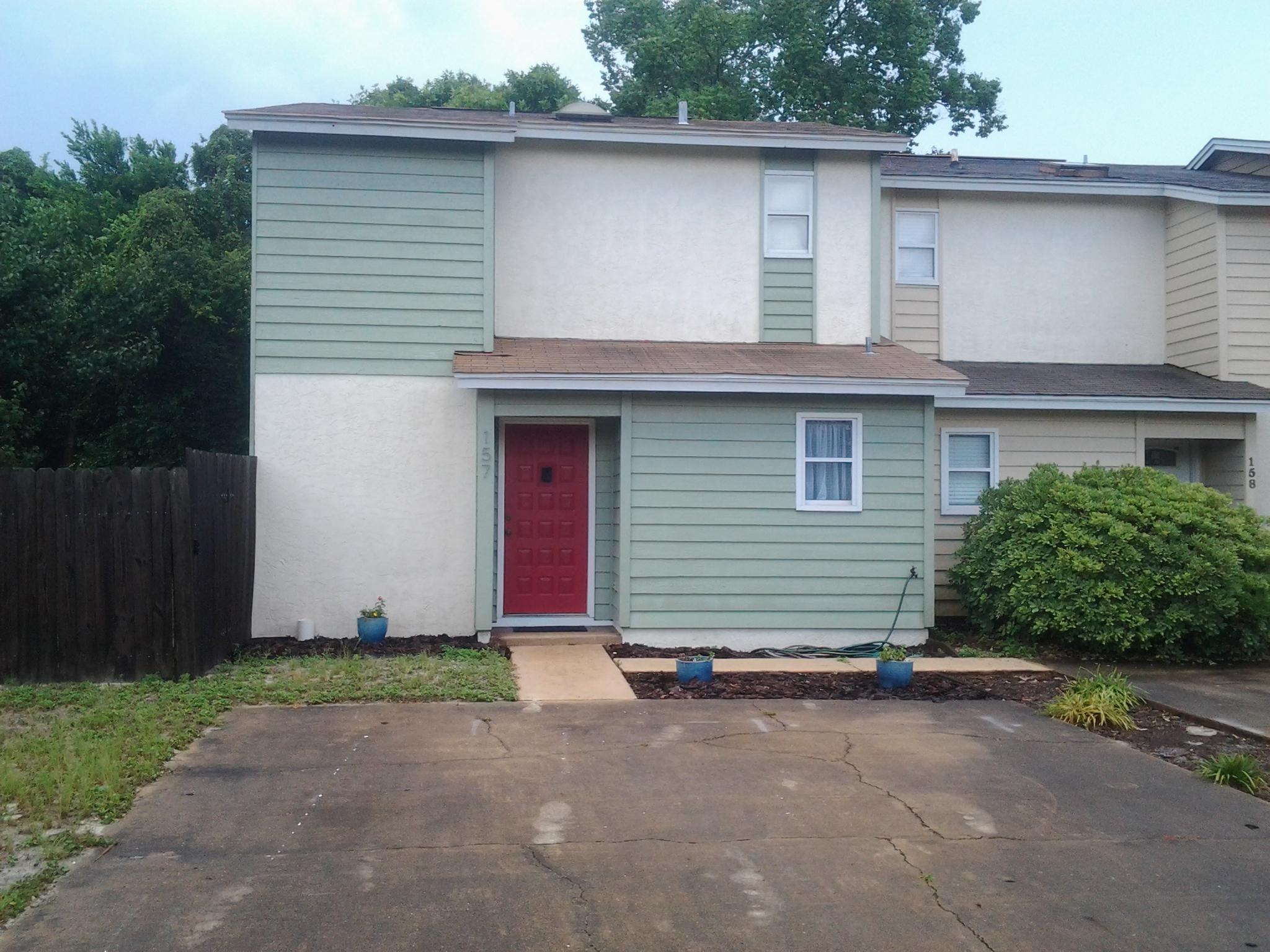 PINE RIDGE TRACE RE/SUB - Residential Lease