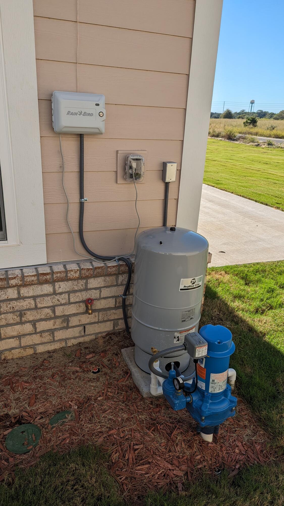 THE BLUFFS AT LAFAYETTE - Residential