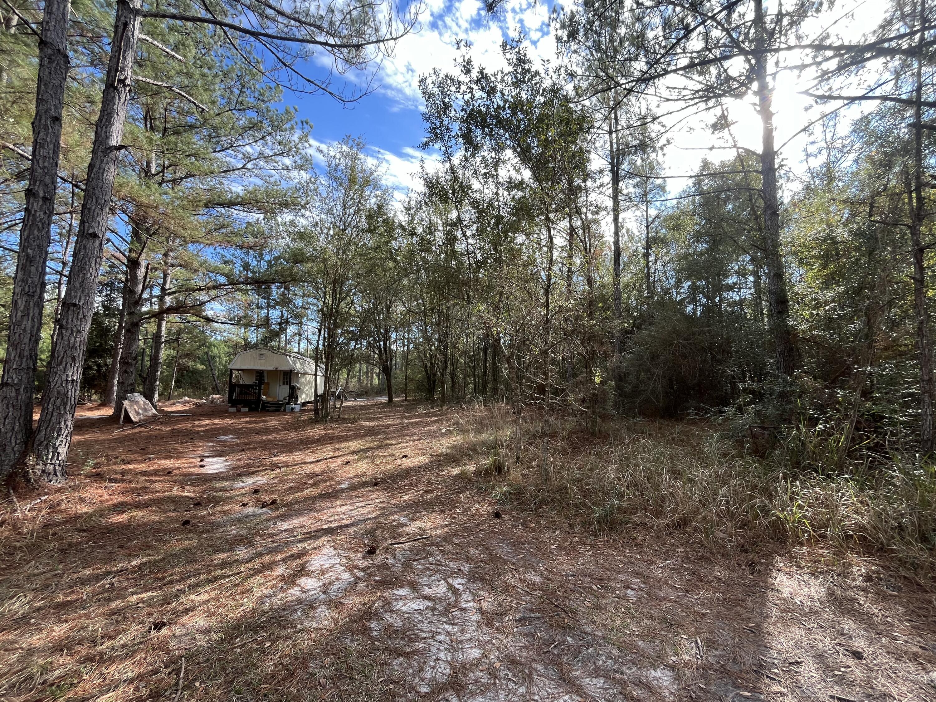 METES & BOUNDS - Land