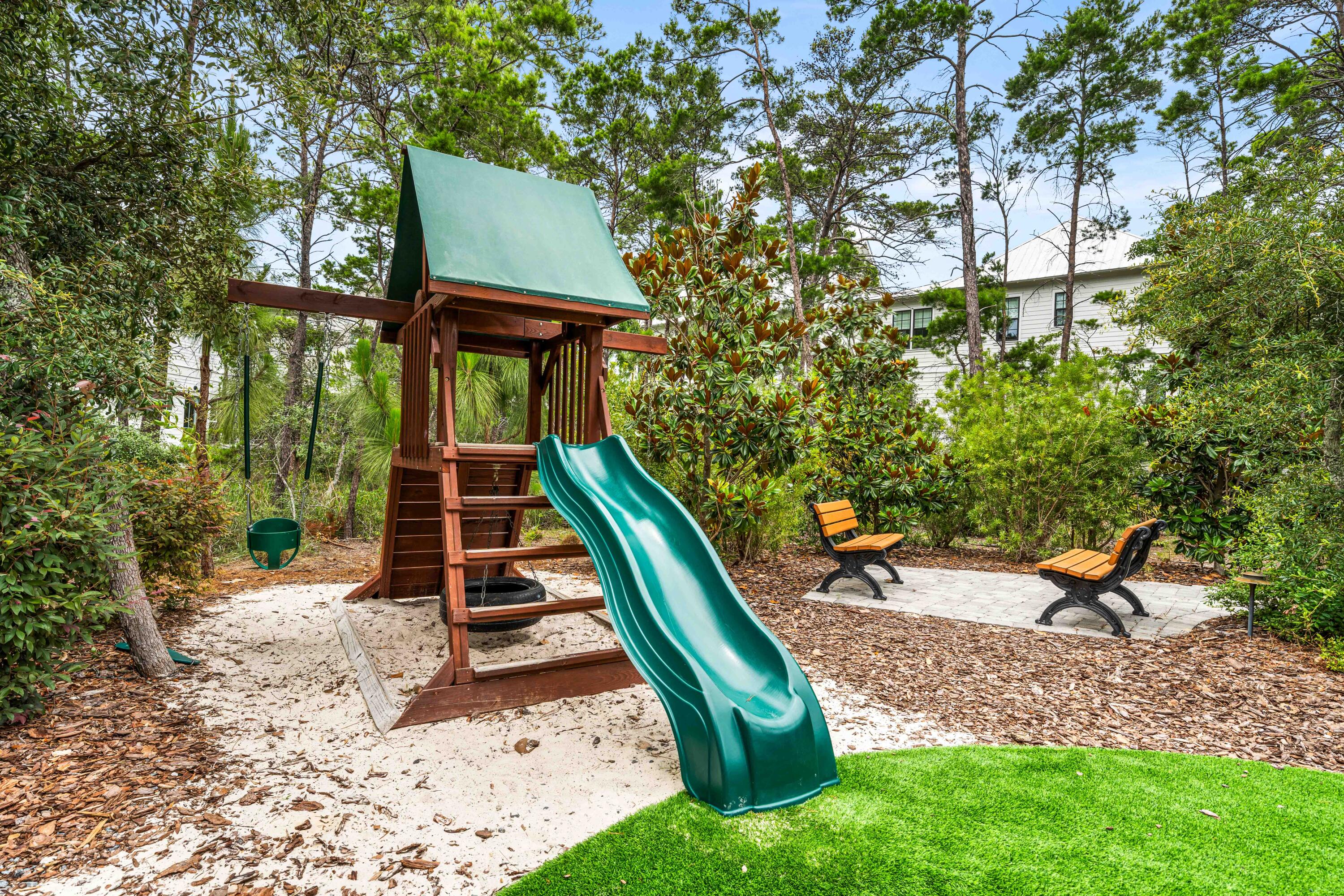 LAKESIDE AT BLUE MOUNTAIN BEACH - Residential