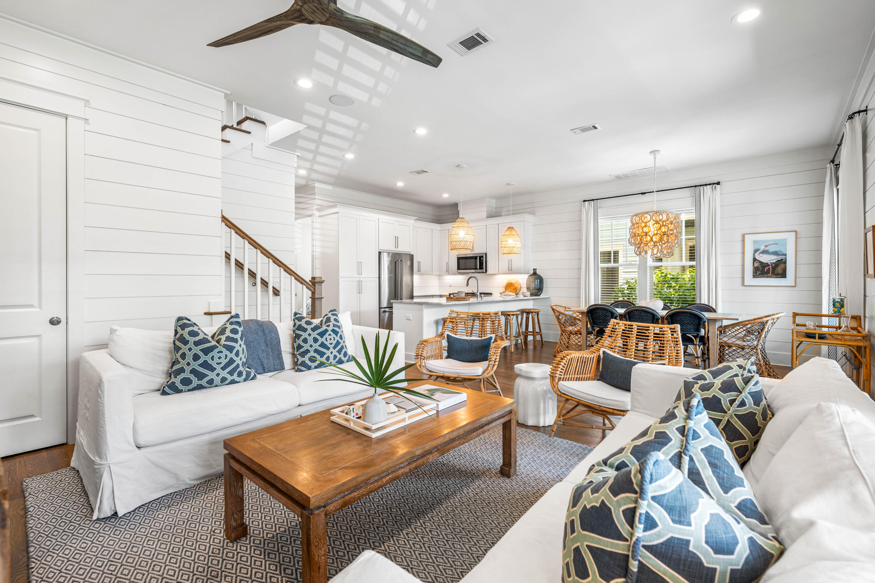 LAKESIDE AT BLUE MOUNTAIN BEACH - Residential
