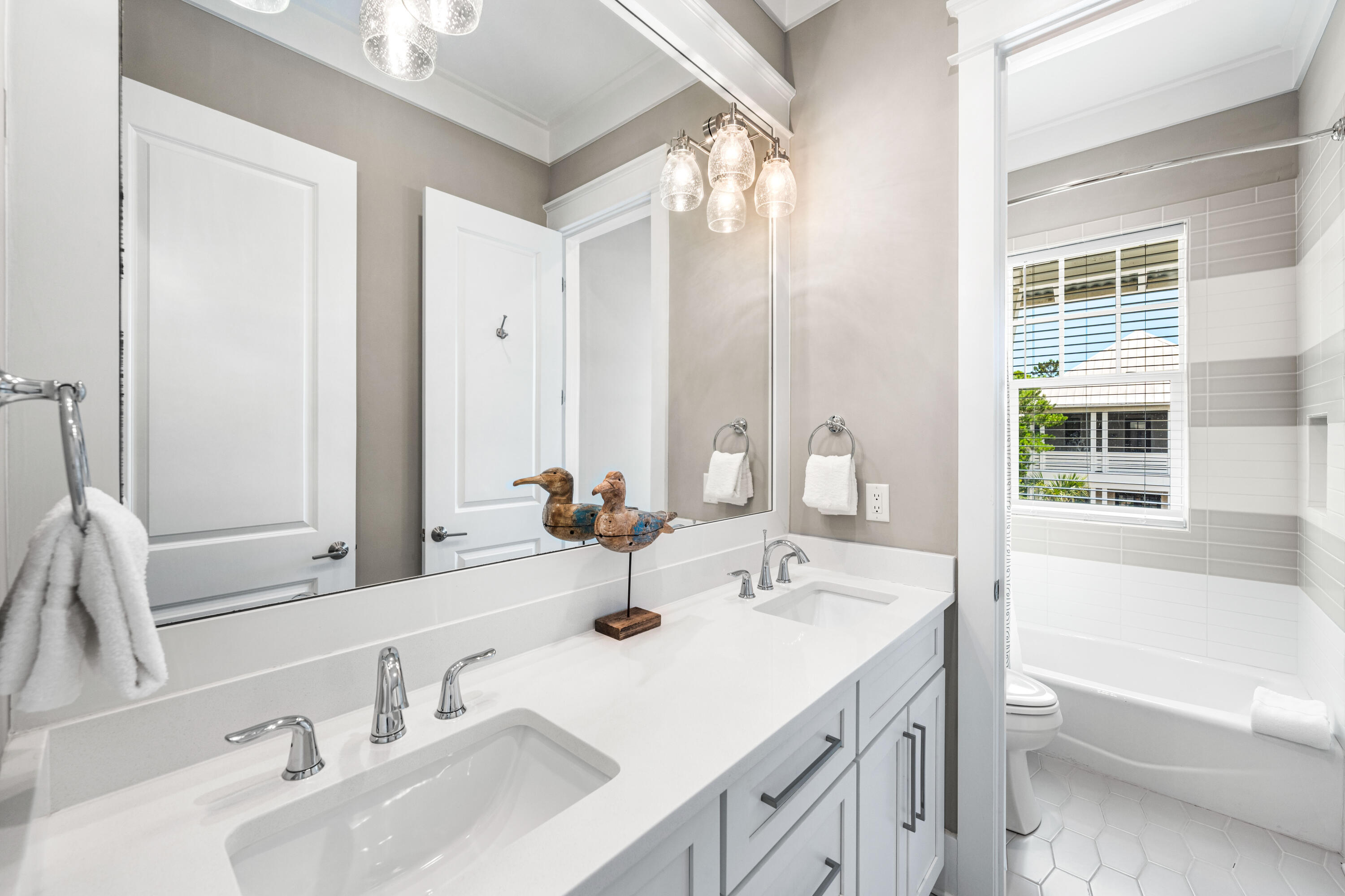 LAKESIDE AT BLUE MOUNTAIN BEACH - Residential