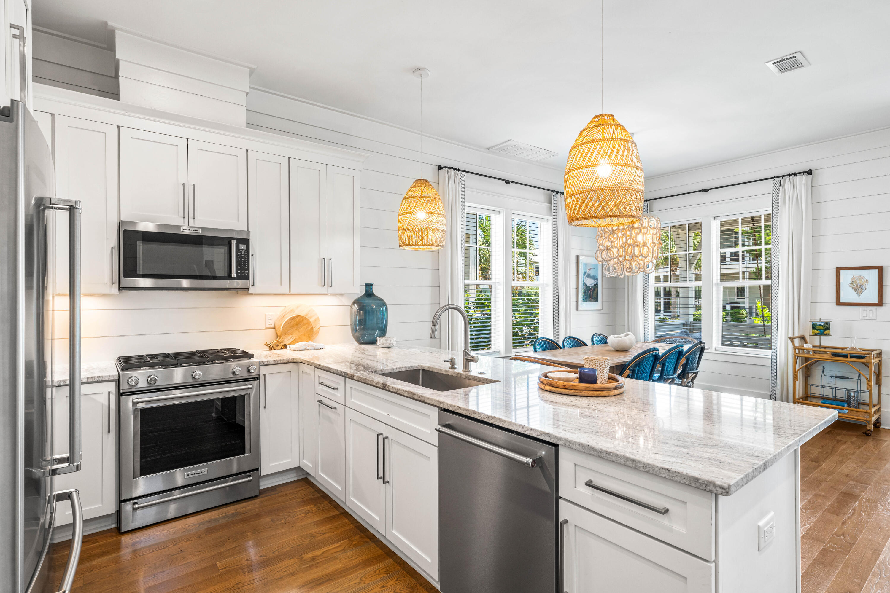 LAKESIDE AT BLUE MOUNTAIN BEACH - Residential