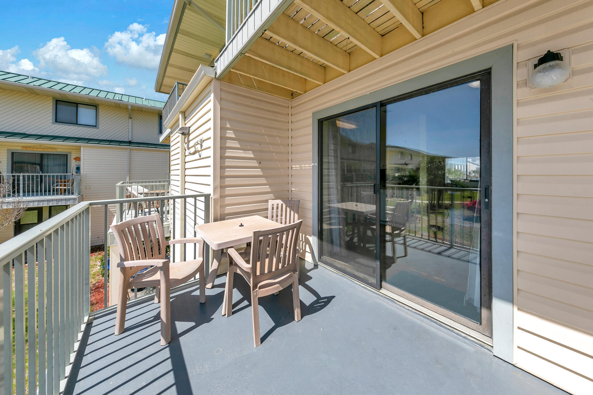 SANDPRINTS CONDO - Residential