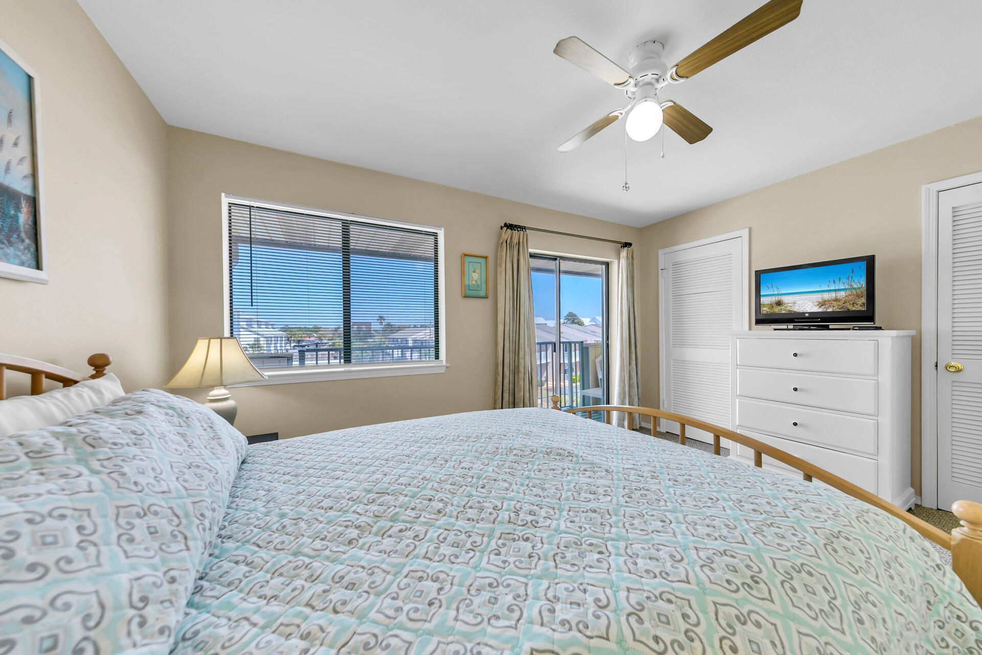 SANDPRINTS CONDO - Residential