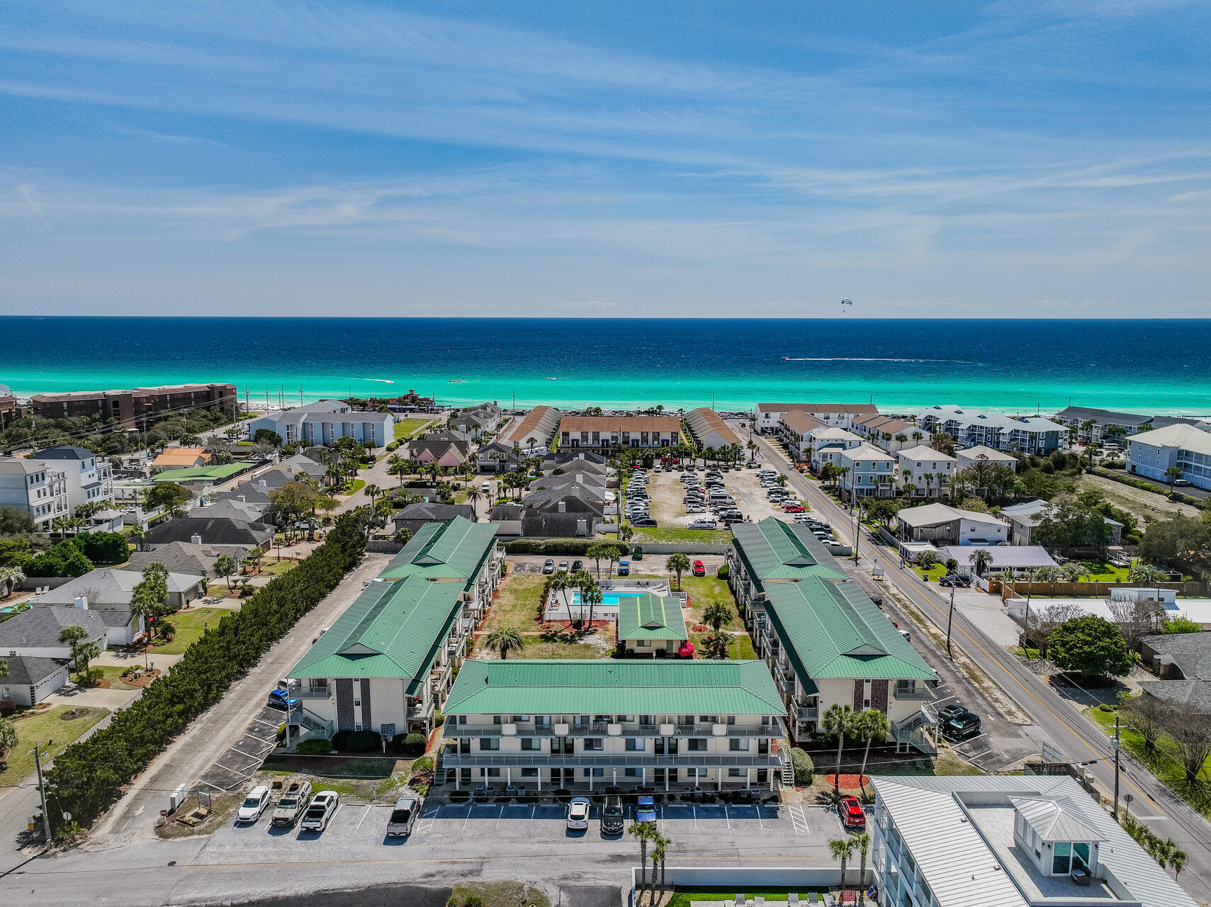SANDPRINTS CONDO - Residential
