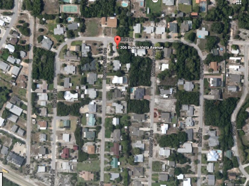 SANTA MONICA BEACH - Land