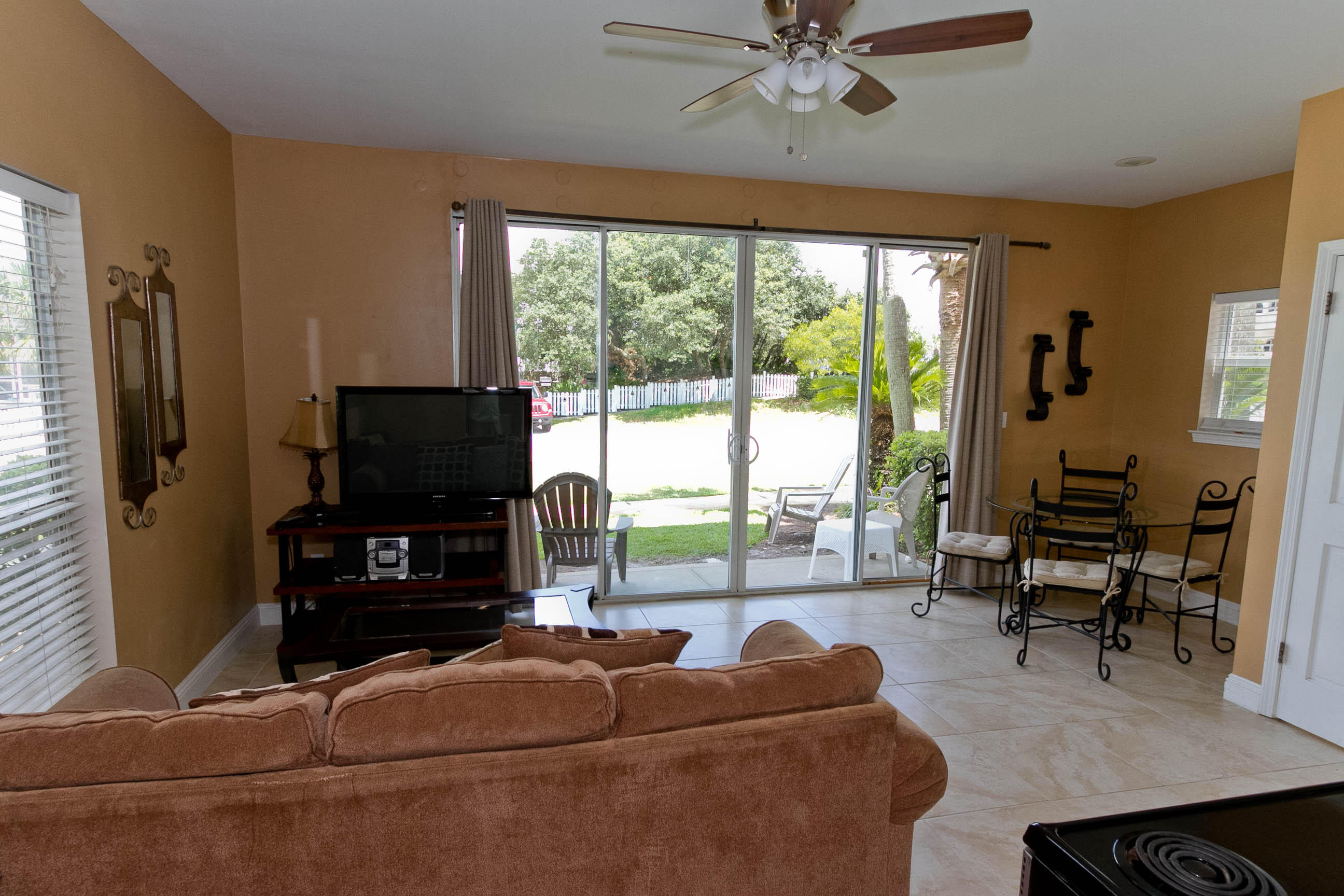 NANTUCKET RAINBOW COTTAGES - Residential