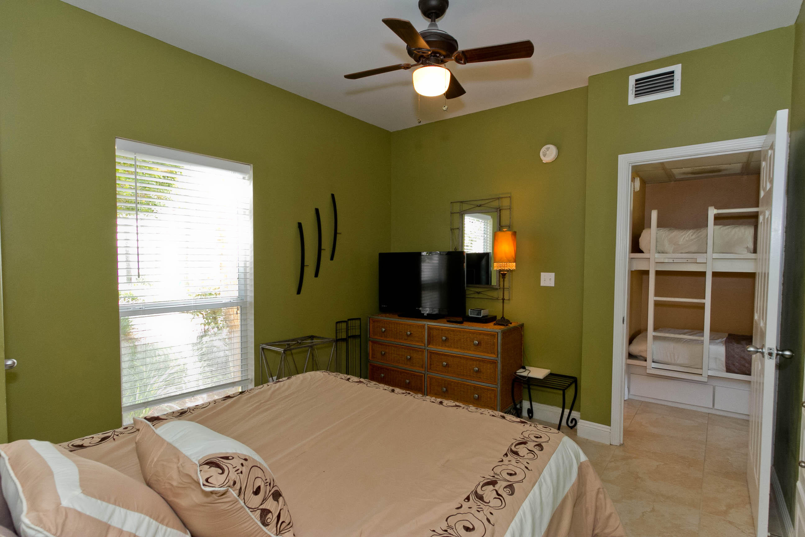 NANTUCKET RAINBOW COTTAGES - Residential