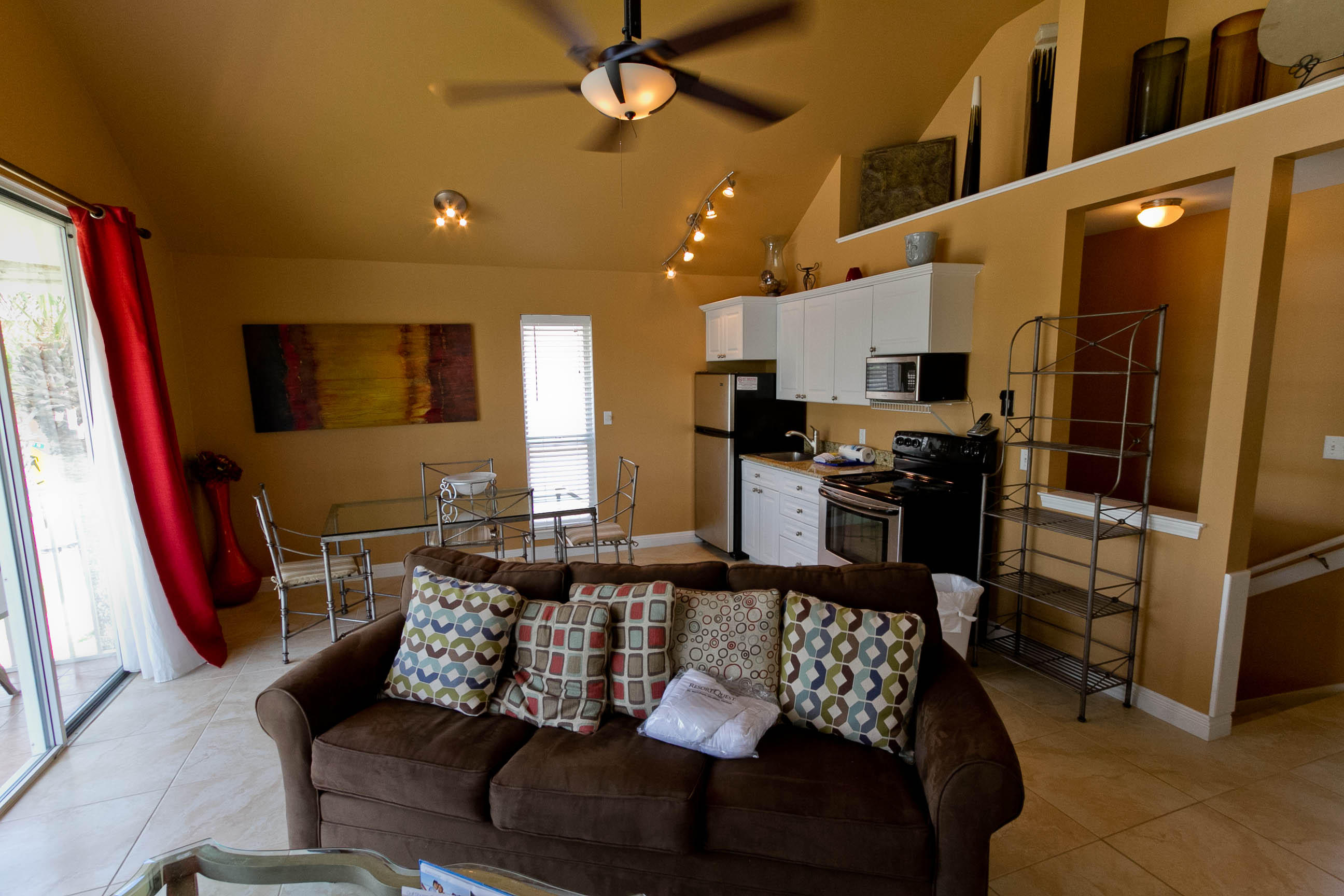 NANTUCKET RAINBOW COTTAGES - Residential