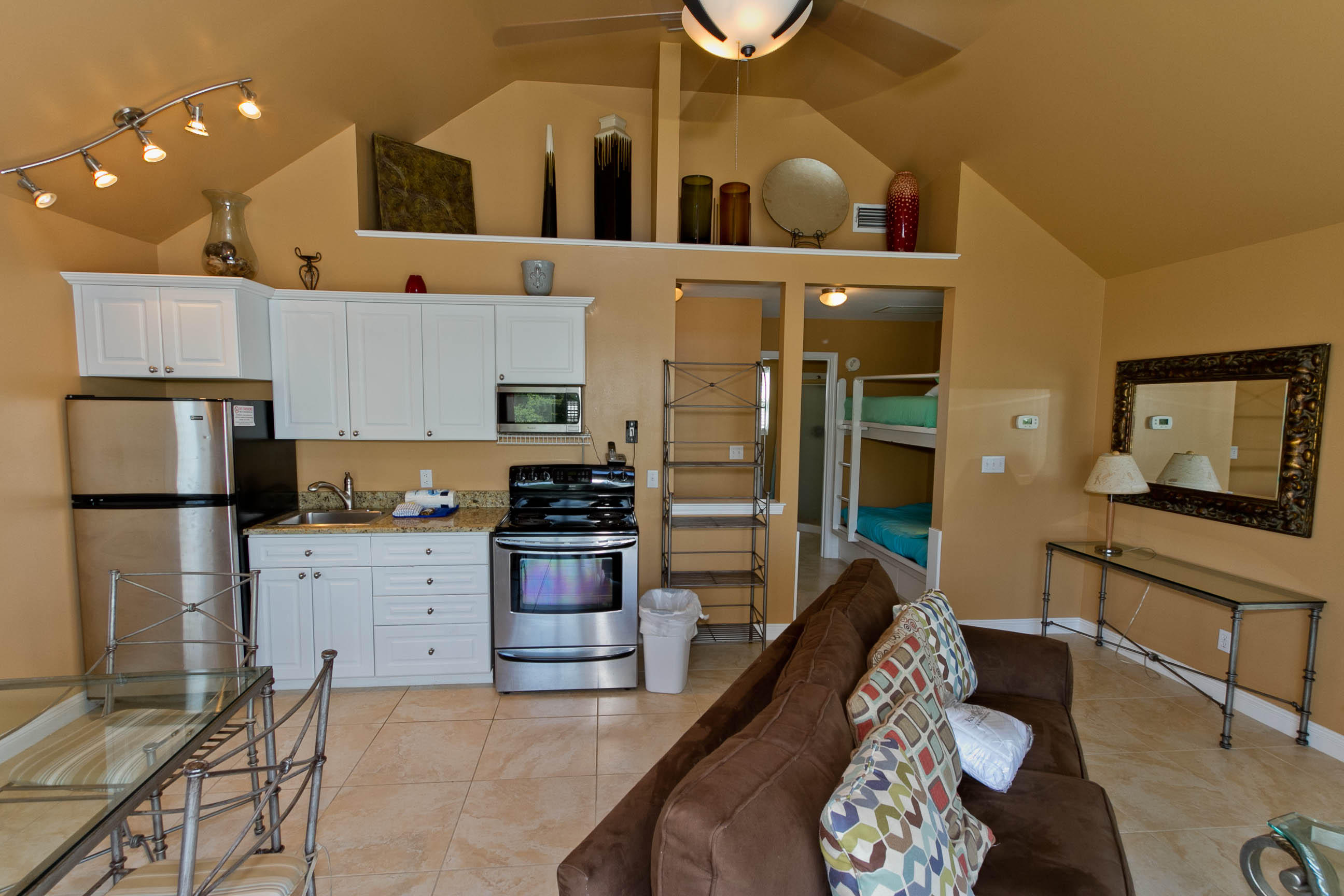 NANTUCKET RAINBOW COTTAGES - Residential