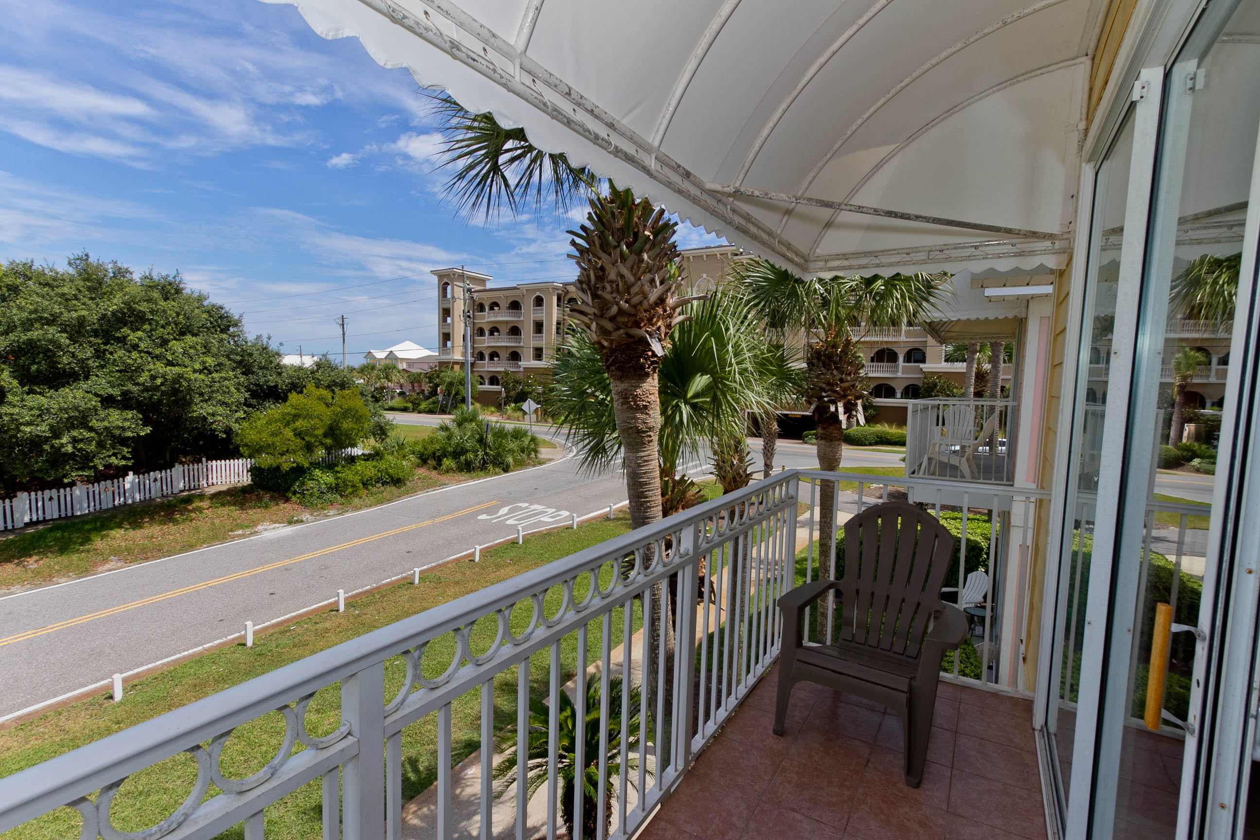NANTUCKET RAINBOW COTTAGES - Residential