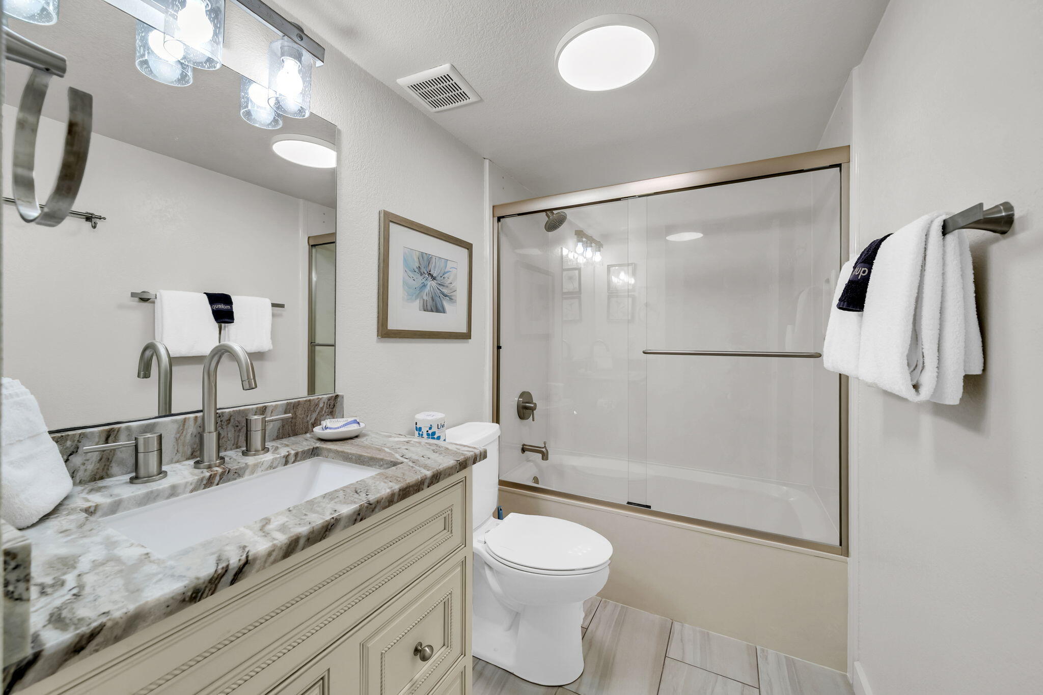 SHORELINE TOWERS 2 - Residential