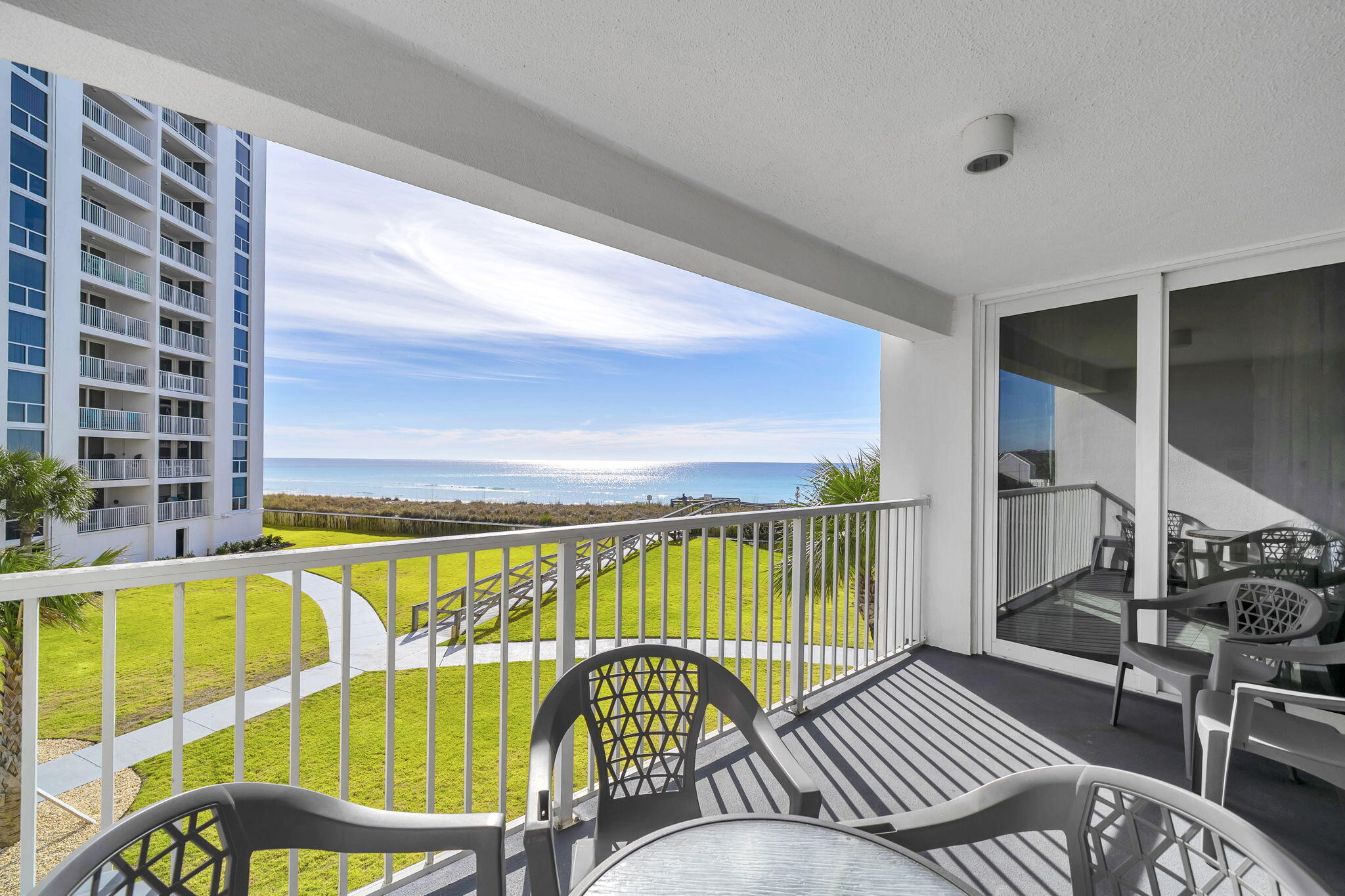 SHORELINE TOWERS 2 - Residential