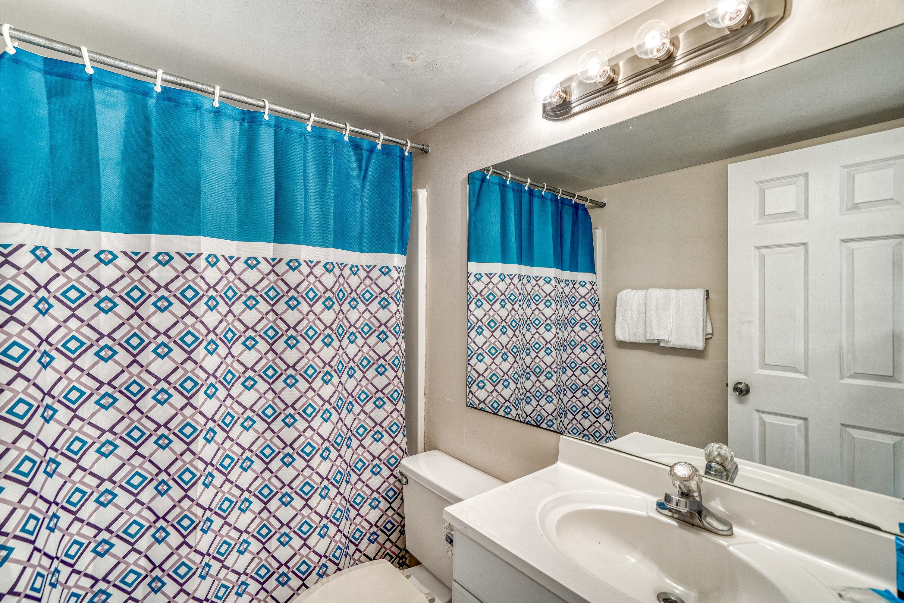 CONTINENTAL CONDO - Residential