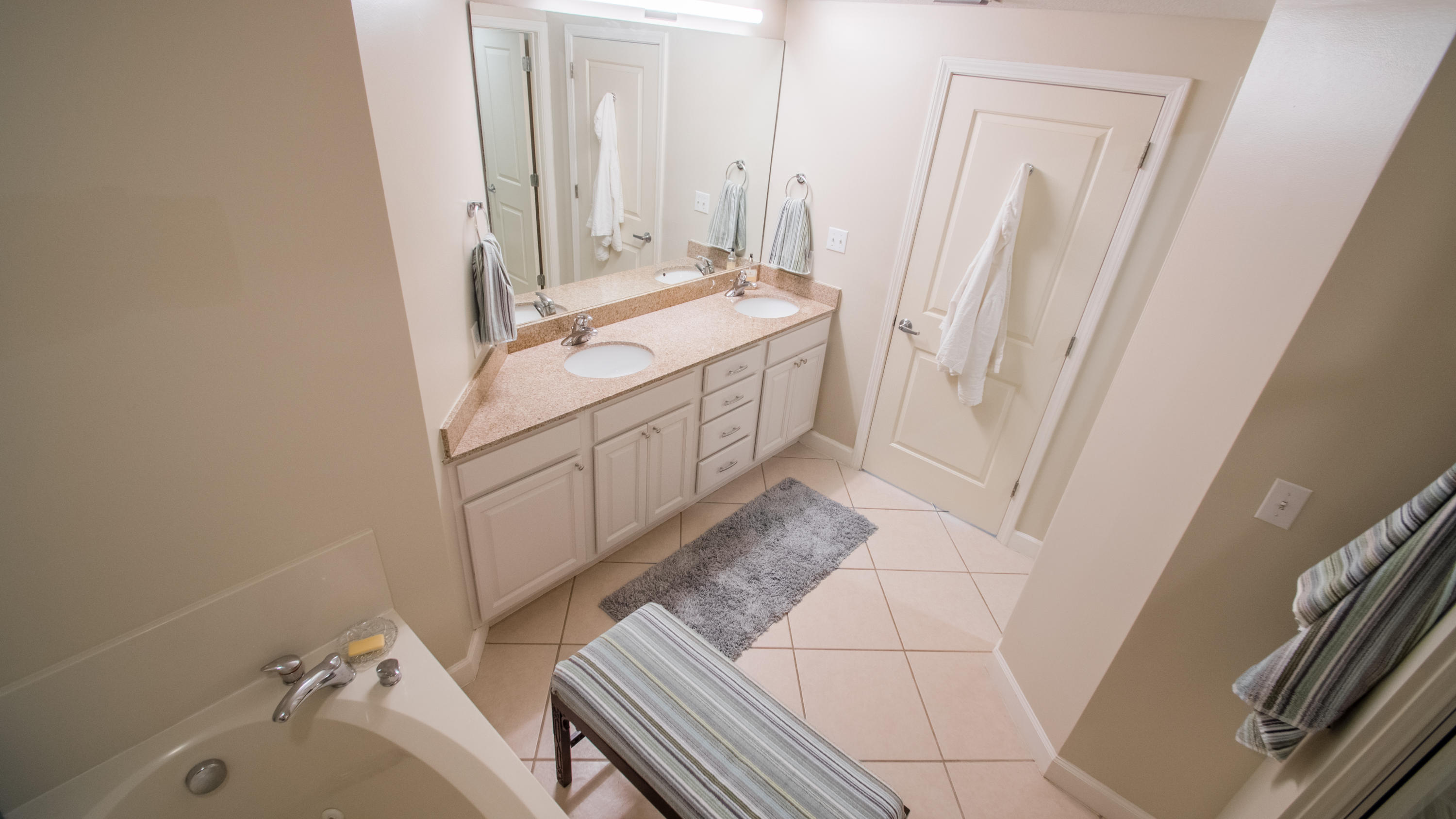 GRANDVIEW EAST - Residential