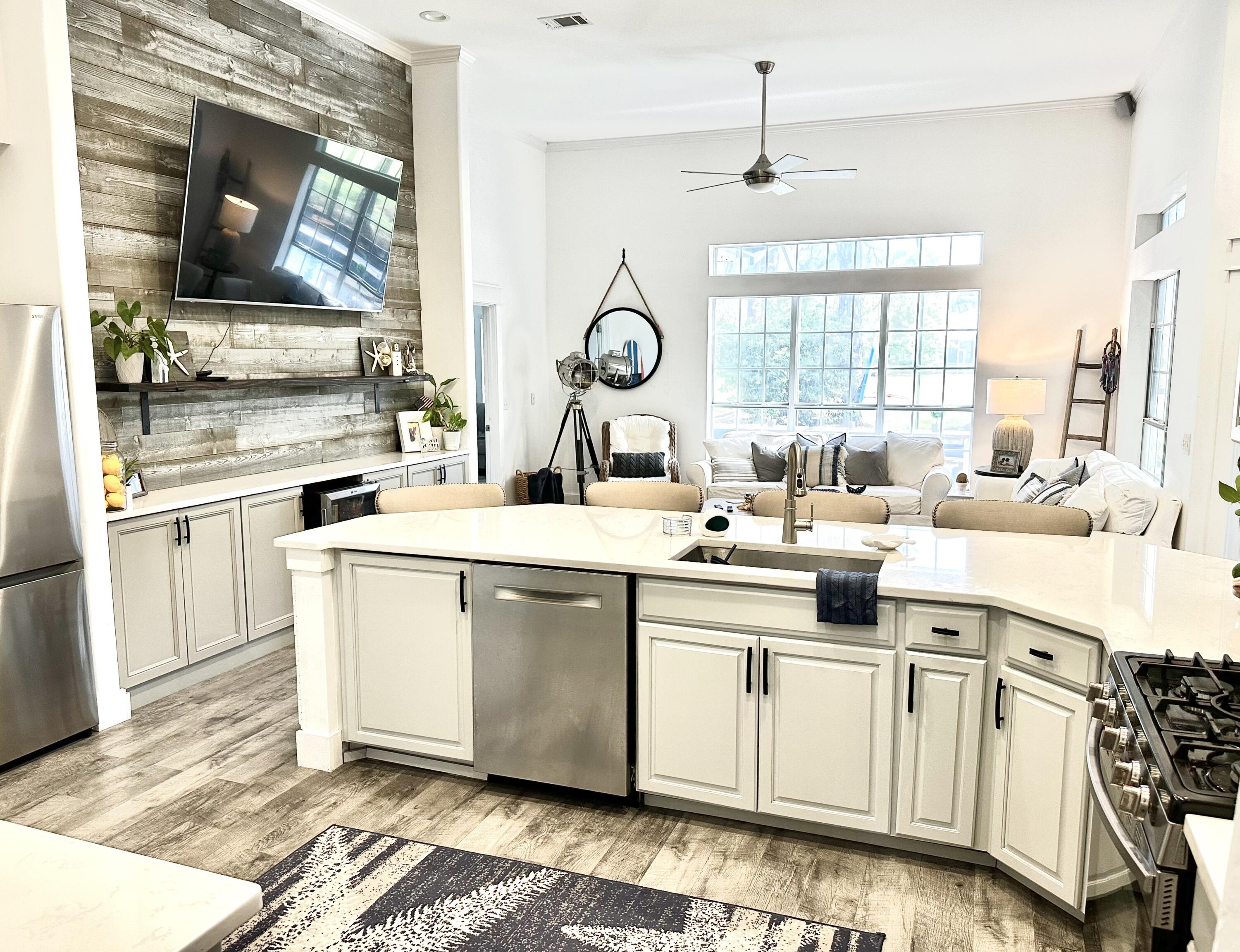EMERALD BAY PH 1A - Residential