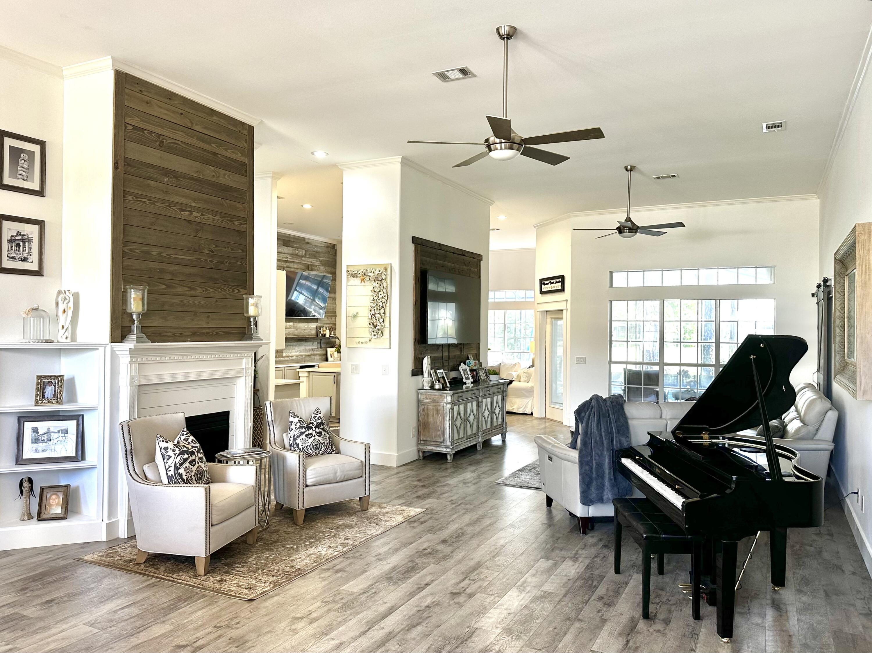 EMERALD BAY PH 1A - Residential