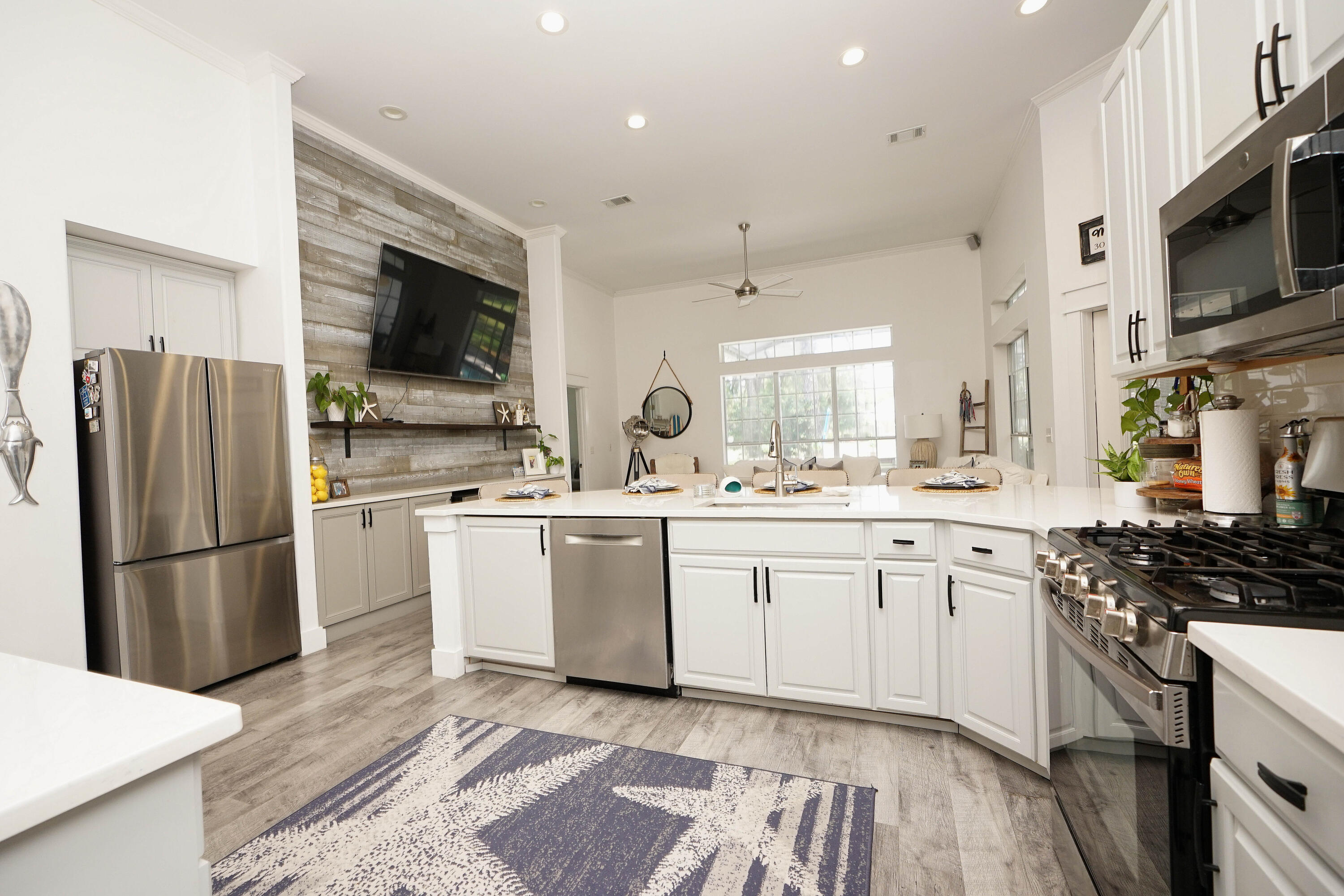 EMERALD BAY PH 1A - Residential