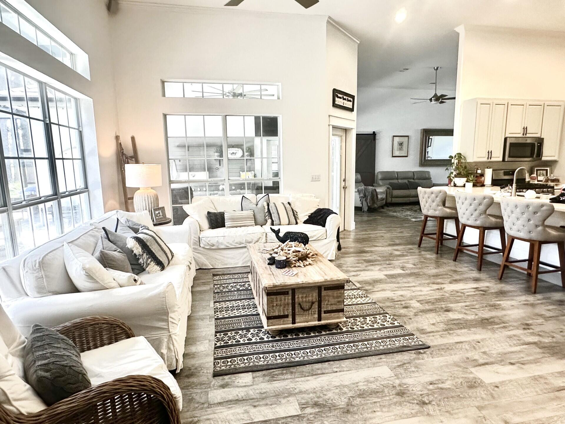 EMERALD BAY PH 1A - Residential