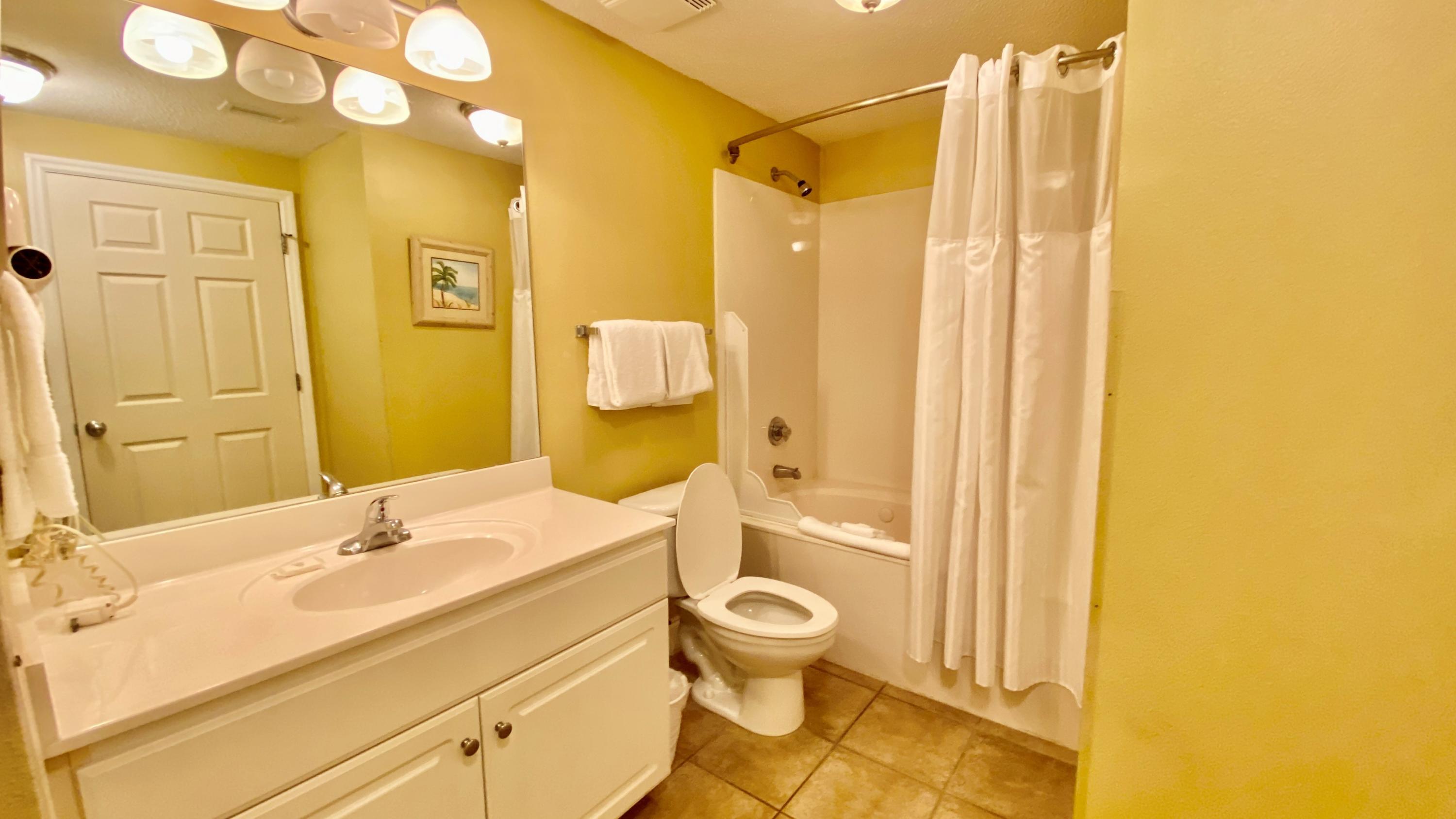 MAJESTIC BEACH TOWERS I - Residential