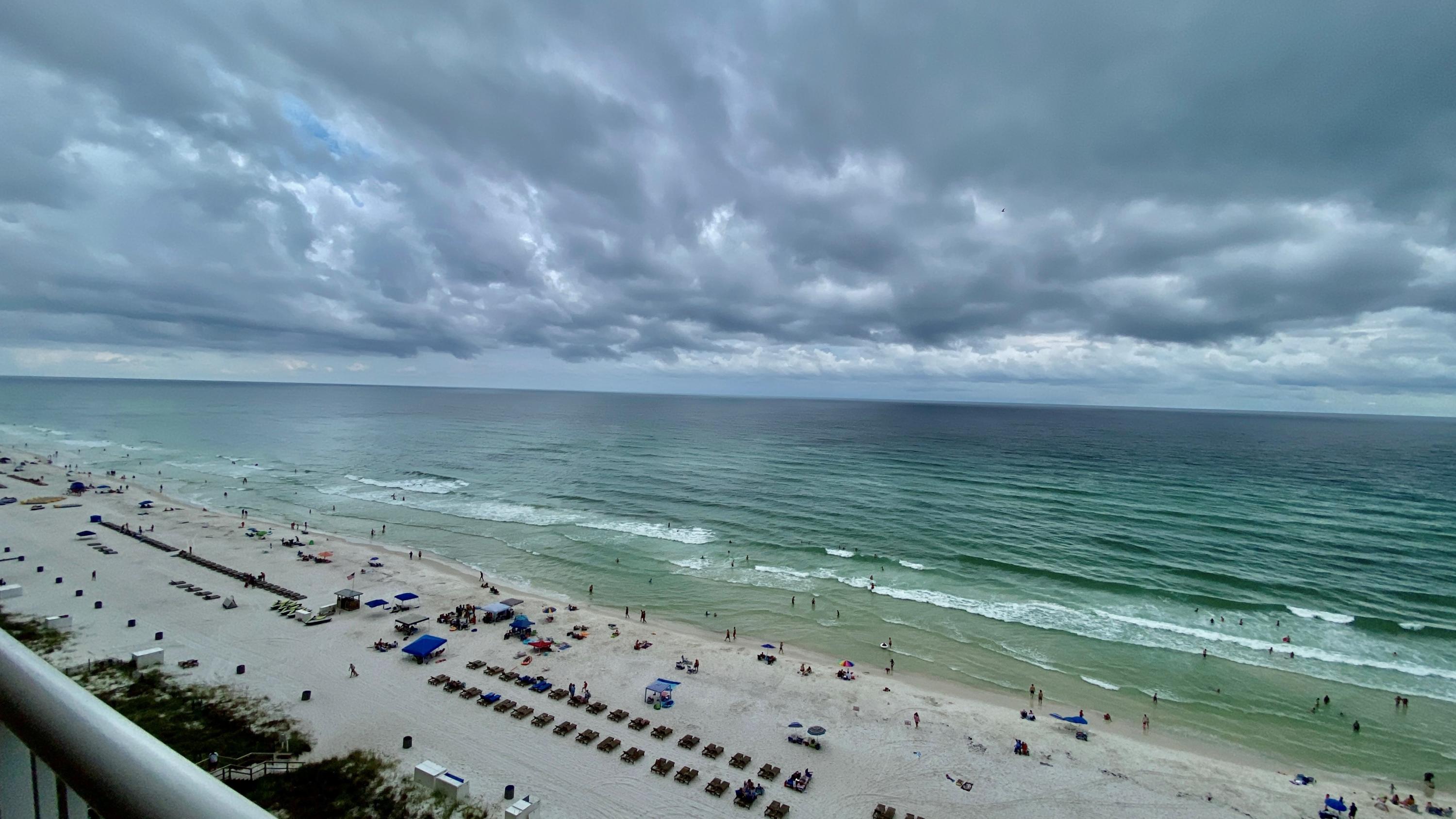 MAJESTIC BEACH TOWERS I - Residential