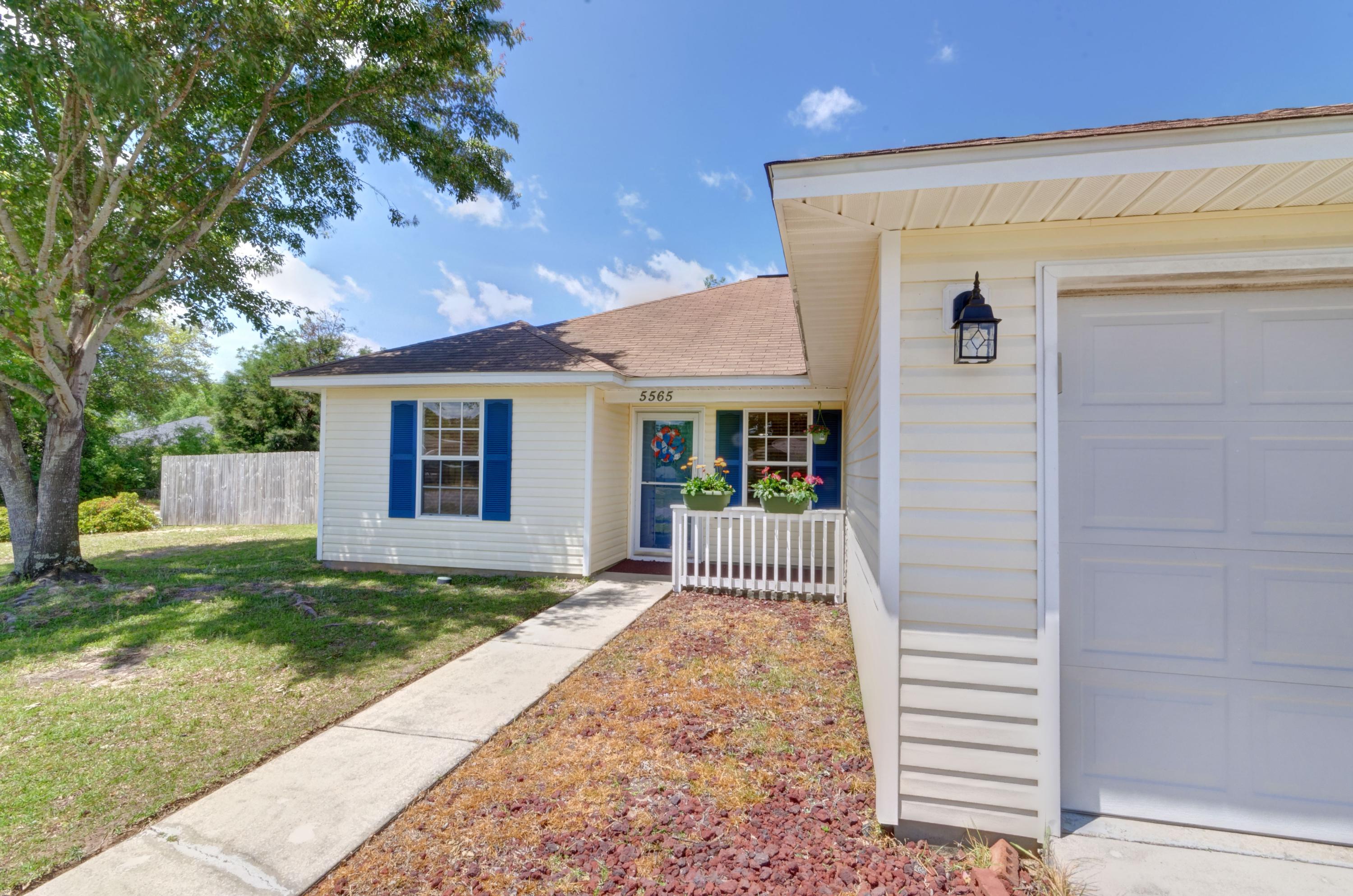 PLANTATION WOODS - Residential