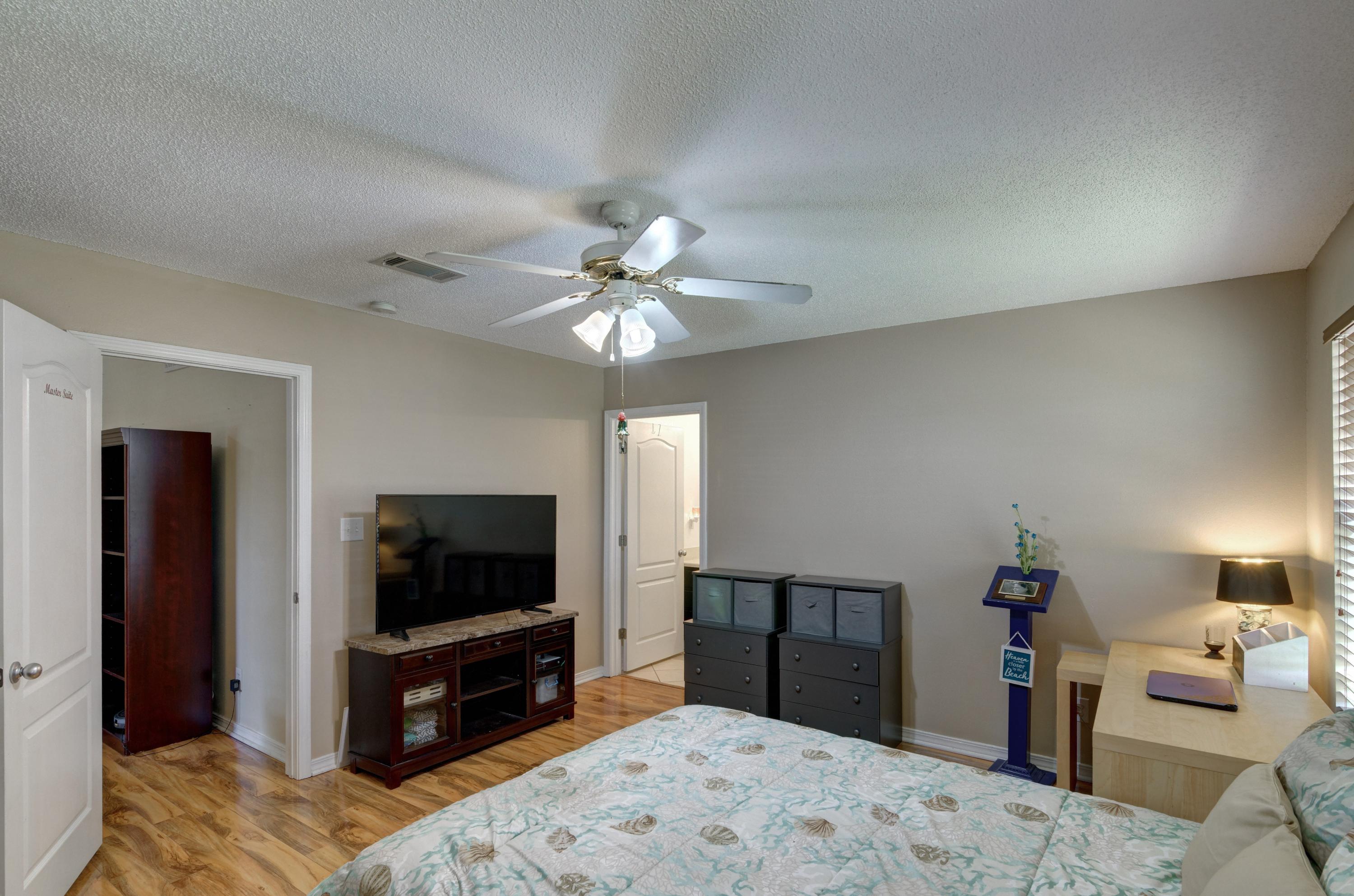PLANTATION WOODS - Residential