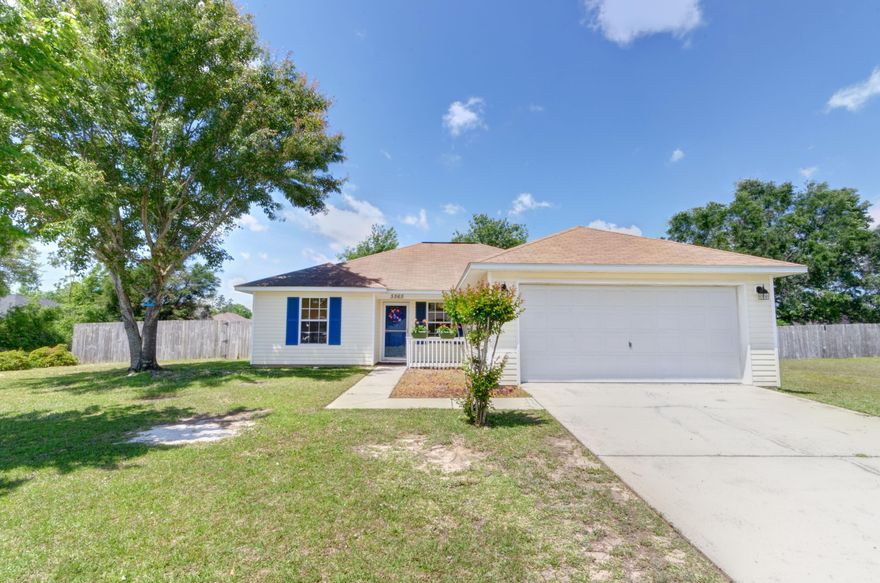 Welcome home to this adorable Florida cottage located on a sprawling 0.44 acre corner lot in Plantation Woods (with no HOA!). Featuring 3 beds and 2 baths, this home will charm you as soon as you pull up in the driveway and you'll love the fact that the HVAC is only 8 months old and the water heater was replaced just 5 months ago! Walk past the cozy covered front porch and enter inside where you'll find vaulted ceilings in the perfectly sized living room and lovely laminate flooring throughout (tile is in the wet areas and there is no carpet in this home!). The kitchen features recently installed appliances, plenty of counter space, a separate pantry, and window overlooking the large backyard, and an eat in kitchen space. This split floor plan allows for master bedroom privacy with a