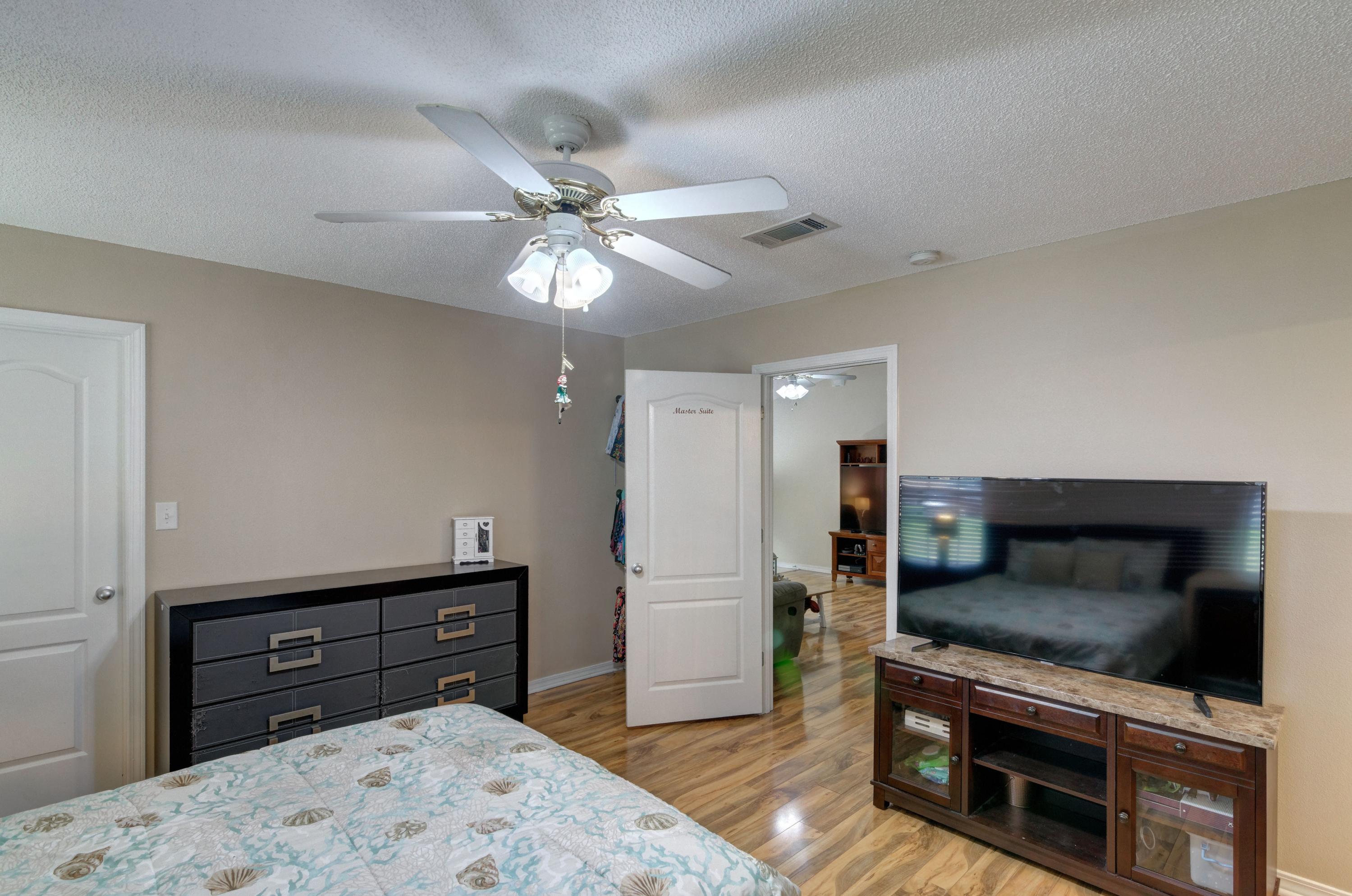 PLANTATION WOODS - Residential