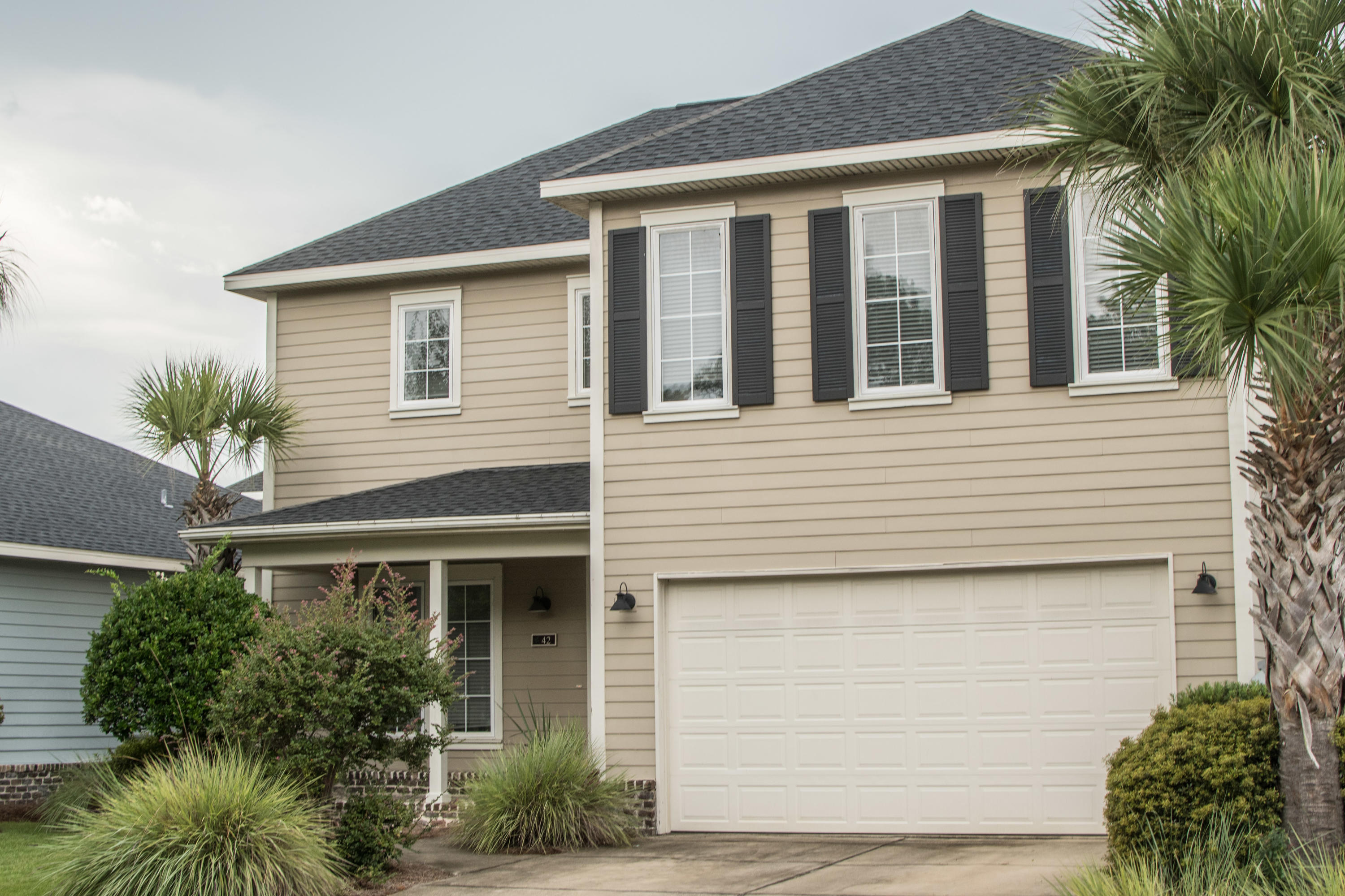 Great Opportunity. 3 Bedrooms Plus Bonus Room/Office in Church Street Village.