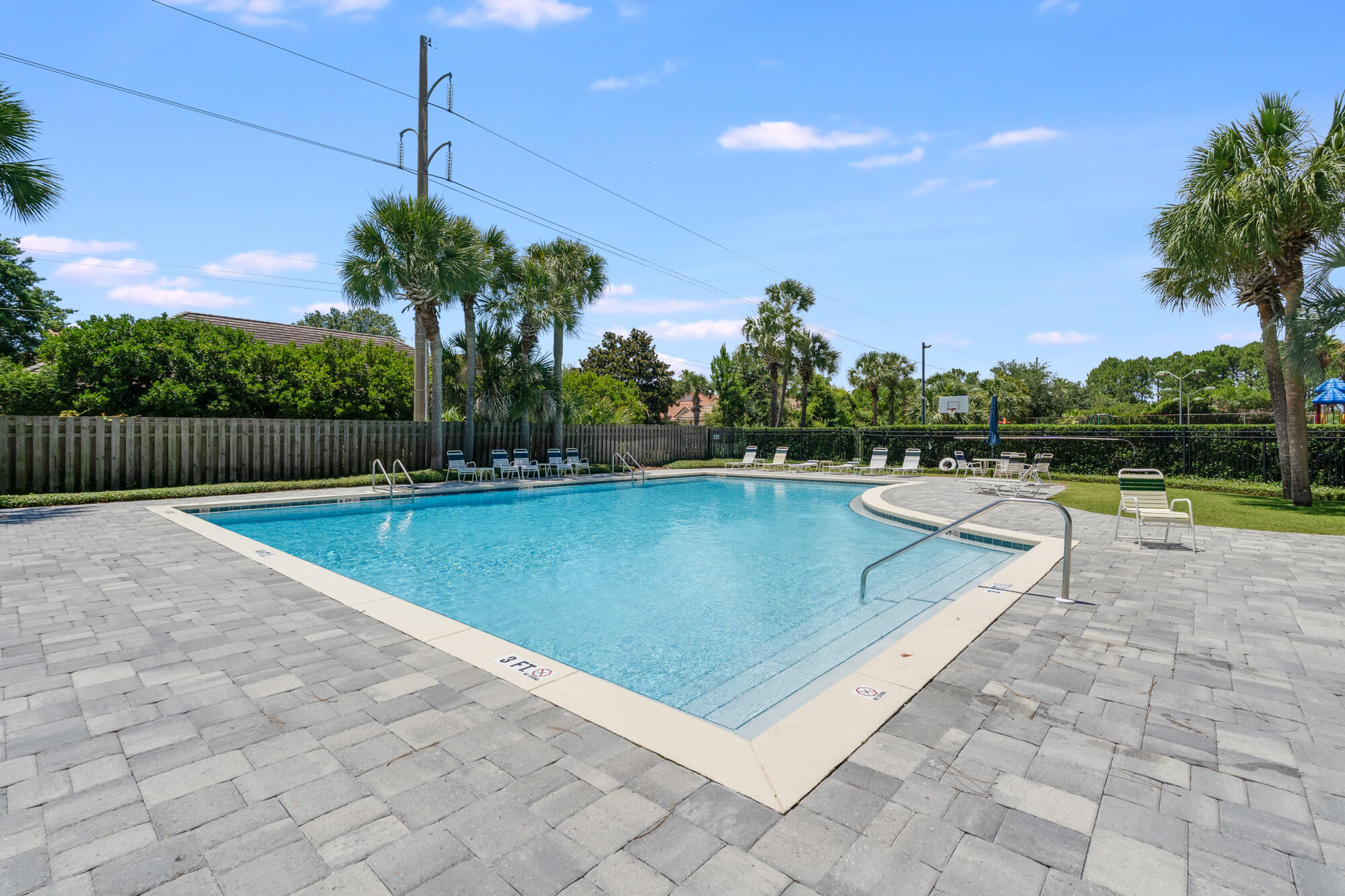 EMERALD LAKES PH 2 - Residential