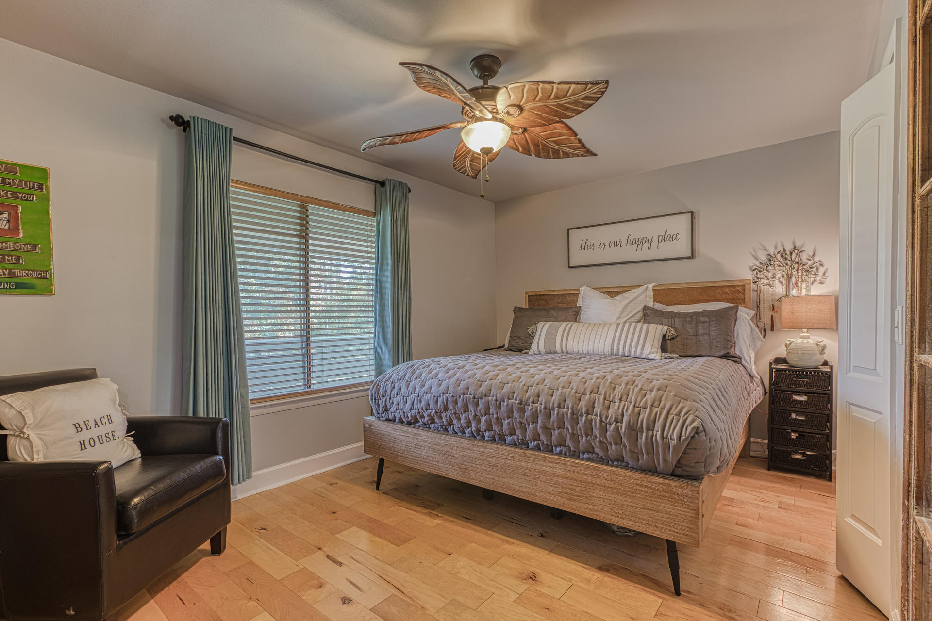 PIRATES COVE INLET CONDO - Residential