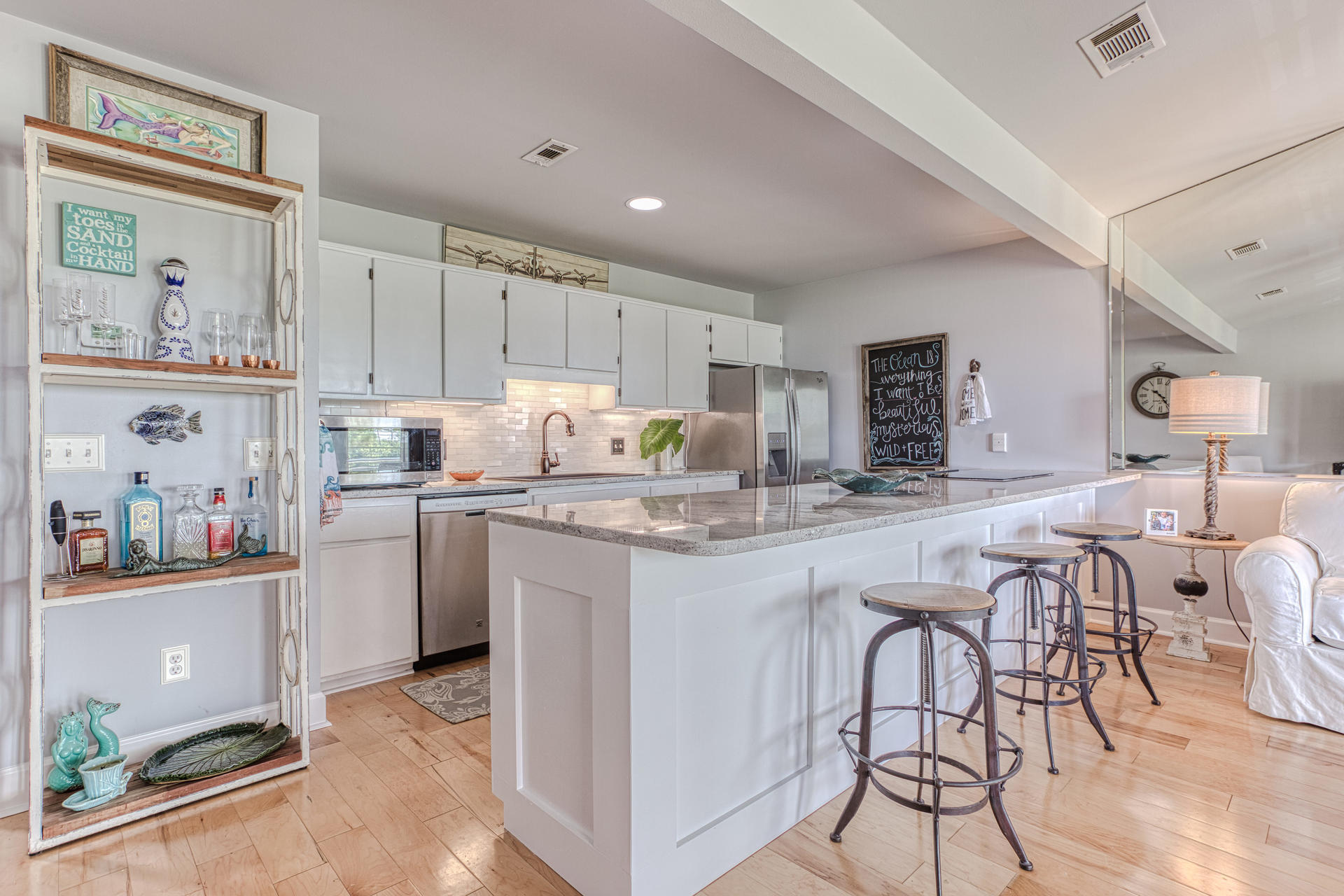 PIRATES COVE INLET CONDO - Residential