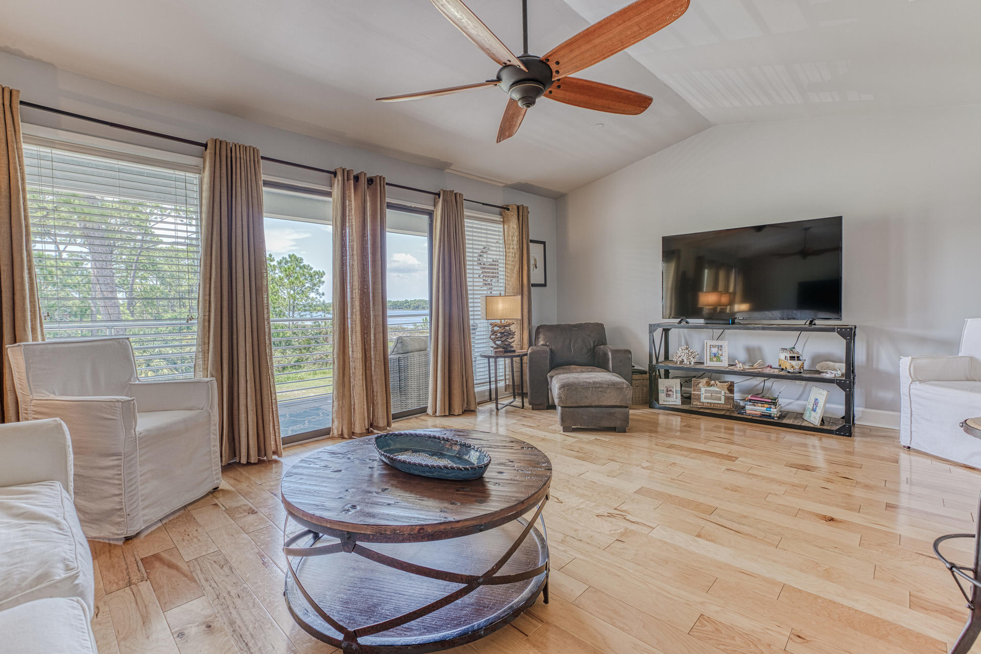 PIRATES COVE INLET CONDO - Residential