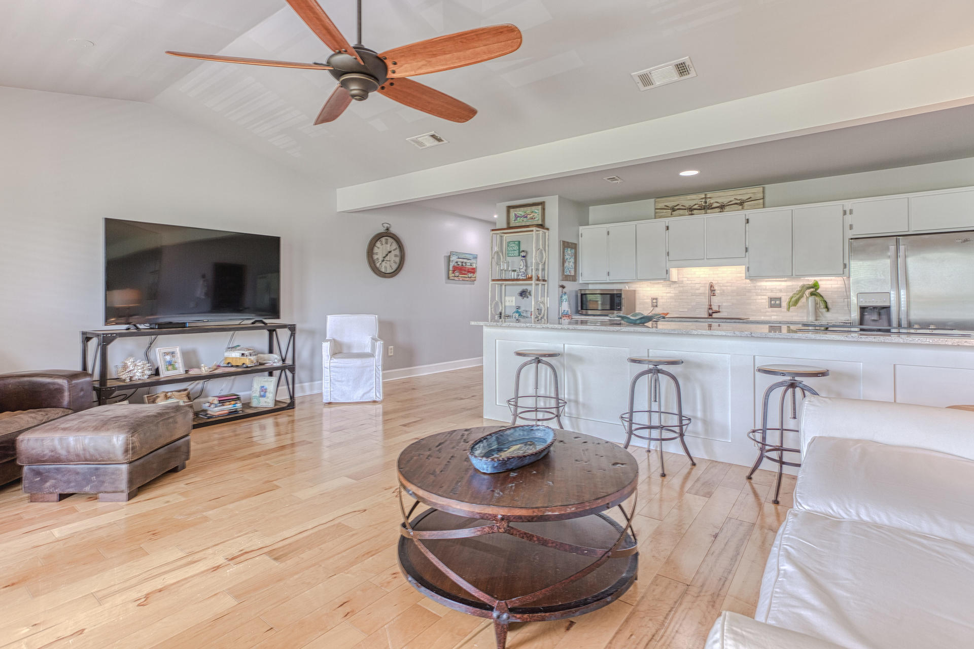 PIRATES COVE INLET CONDO - Residential