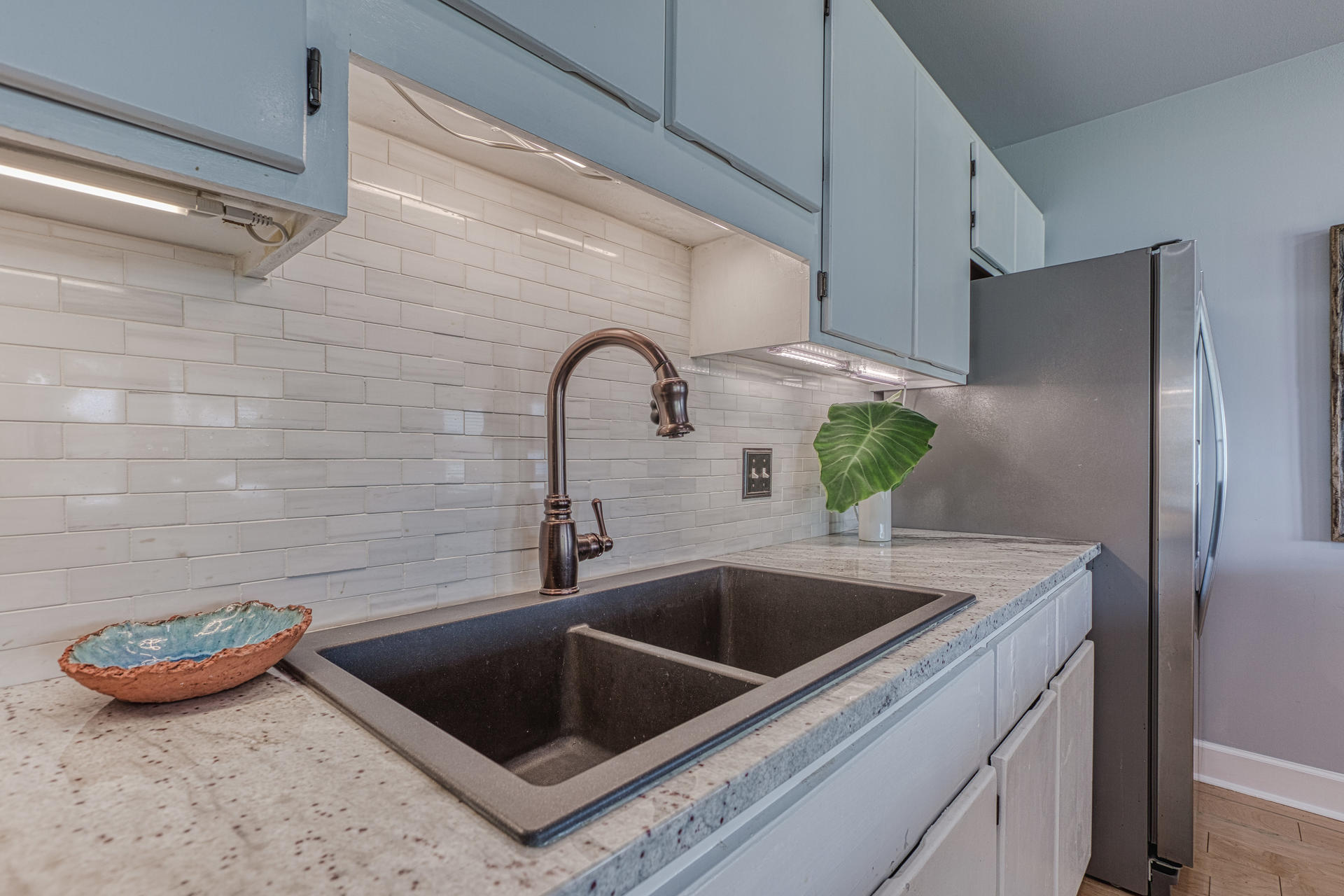 PIRATES COVE INLET CONDO - Residential