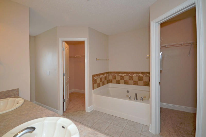 WOODLAWN HEIGHTS - Residential