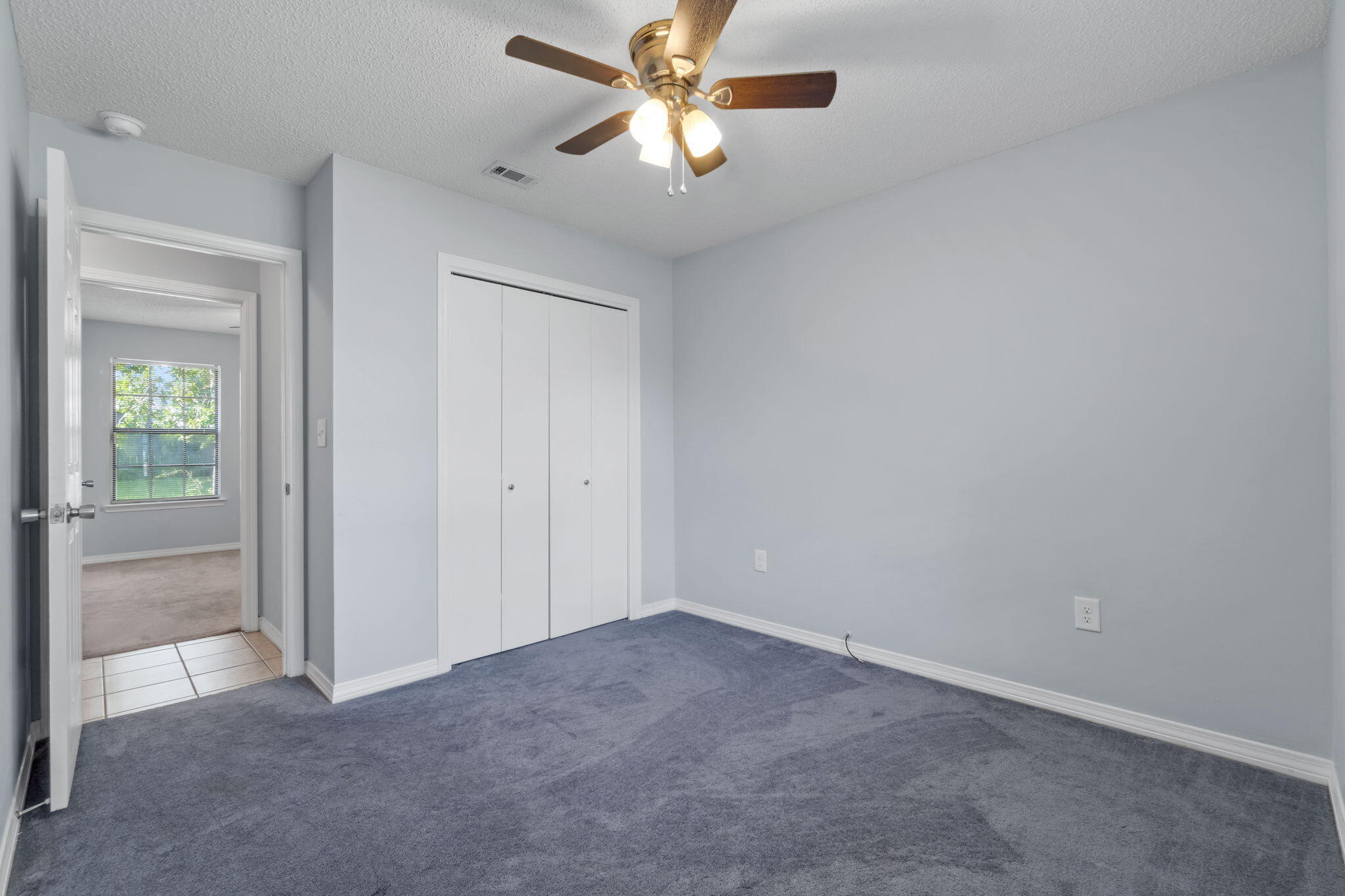 COUNTRYVIEW ESTATES 3RD ADDN - Residential Lease