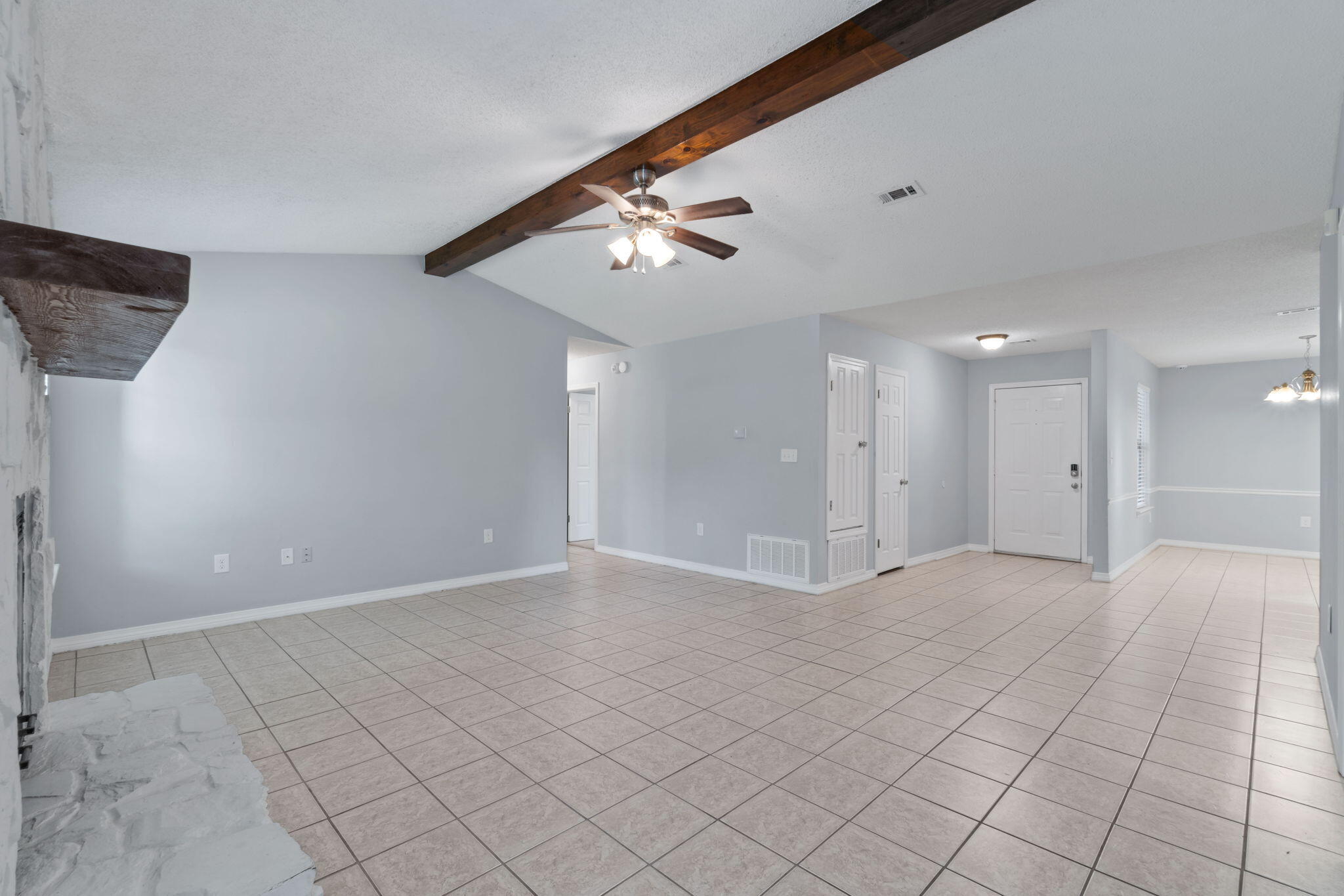 COUNTRYVIEW ESTATES 3RD ADDN - Residential Lease