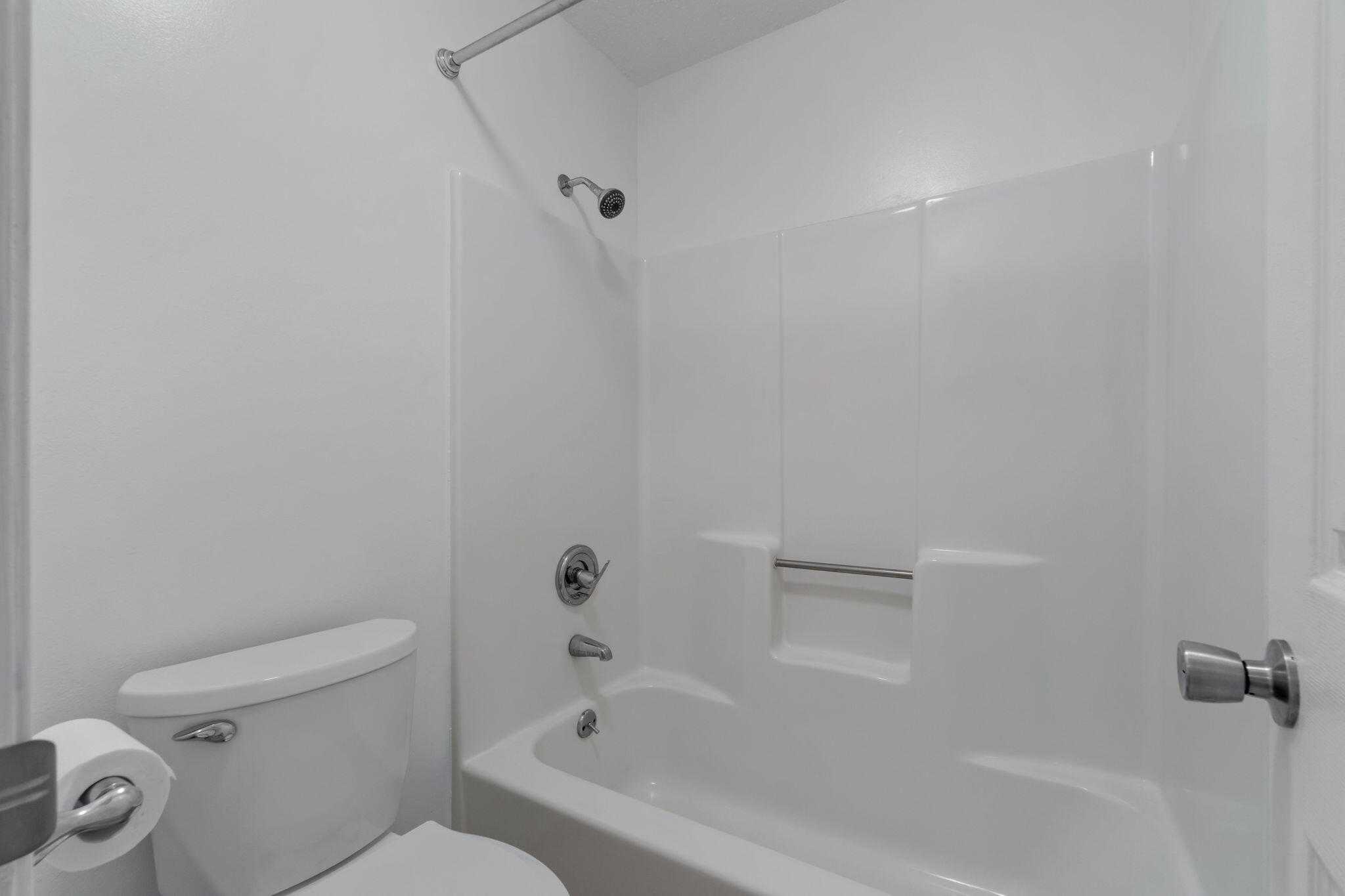 COUNTRYVIEW ESTATES 3RD ADDN - Residential Lease