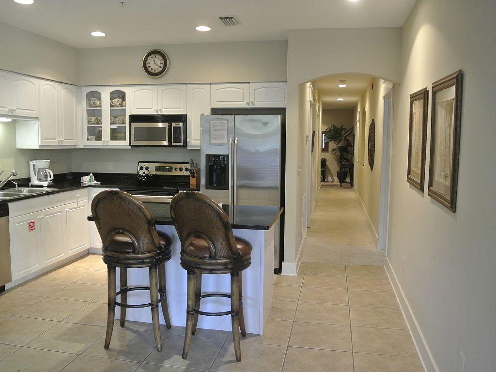 SEAVIEW VILLAS - Residential