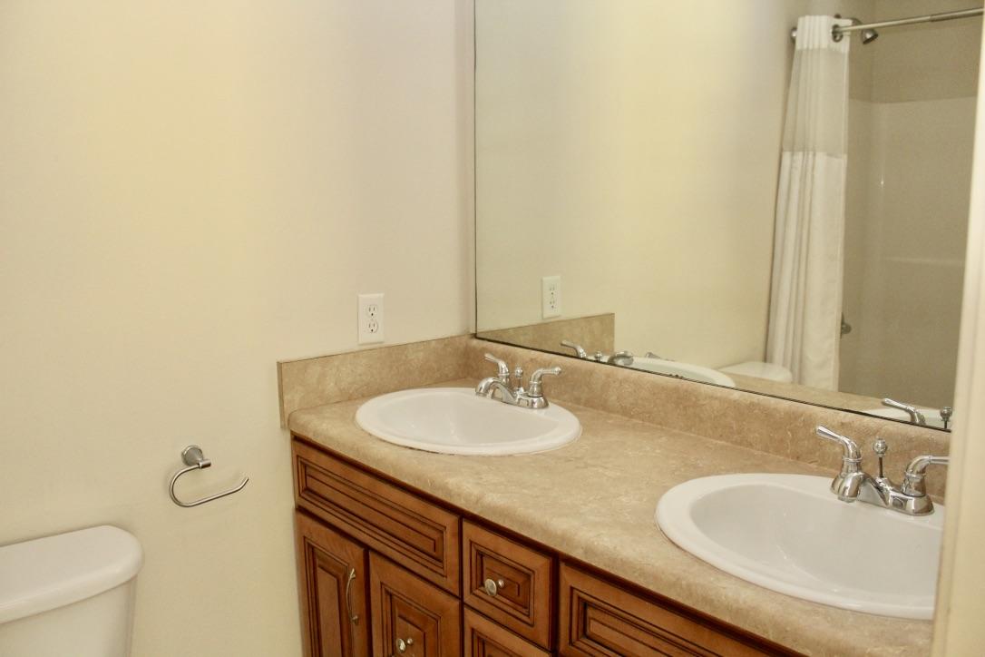 Sloan House - Residential