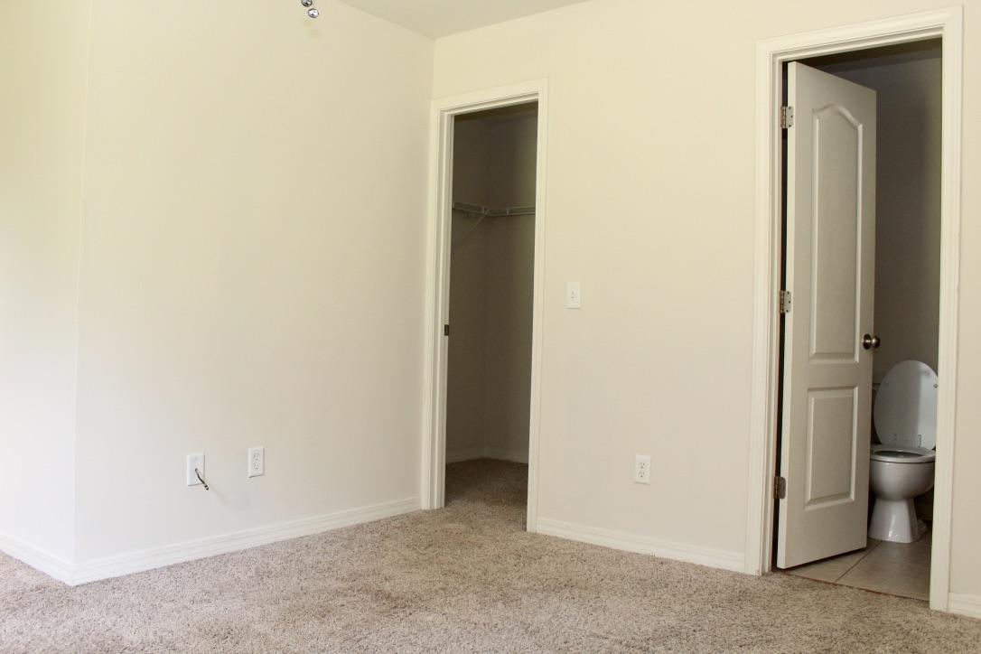 Sloan House - Residential